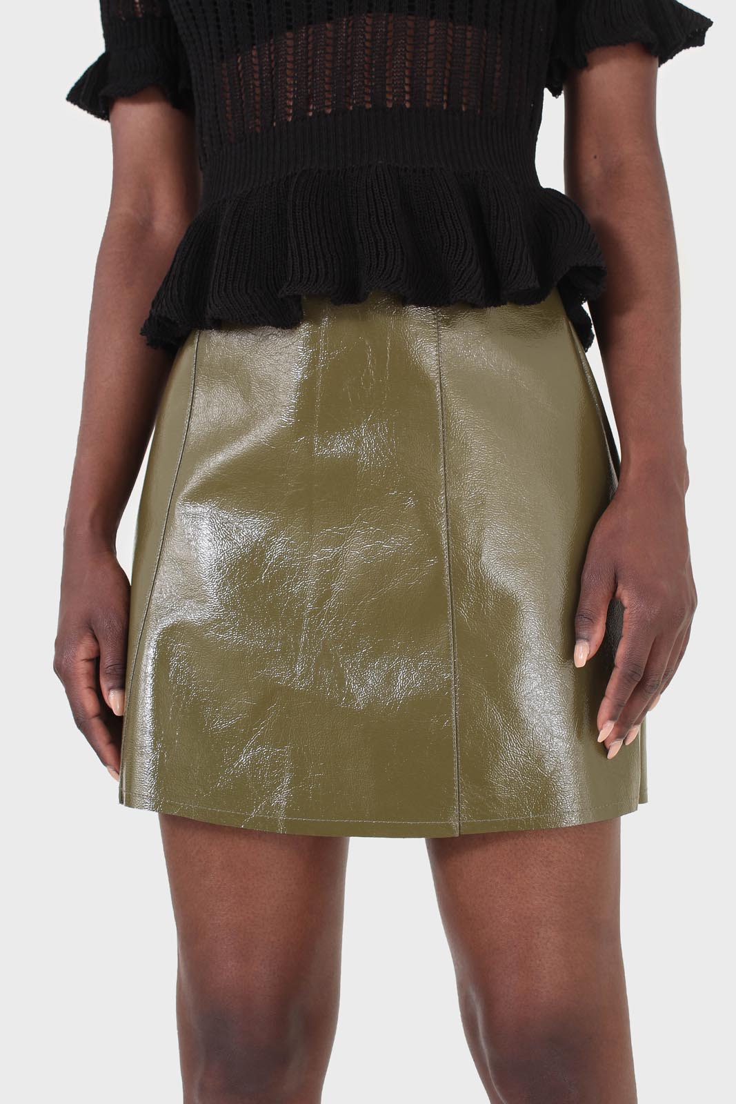Khaki patent vinyl mini skirt_2