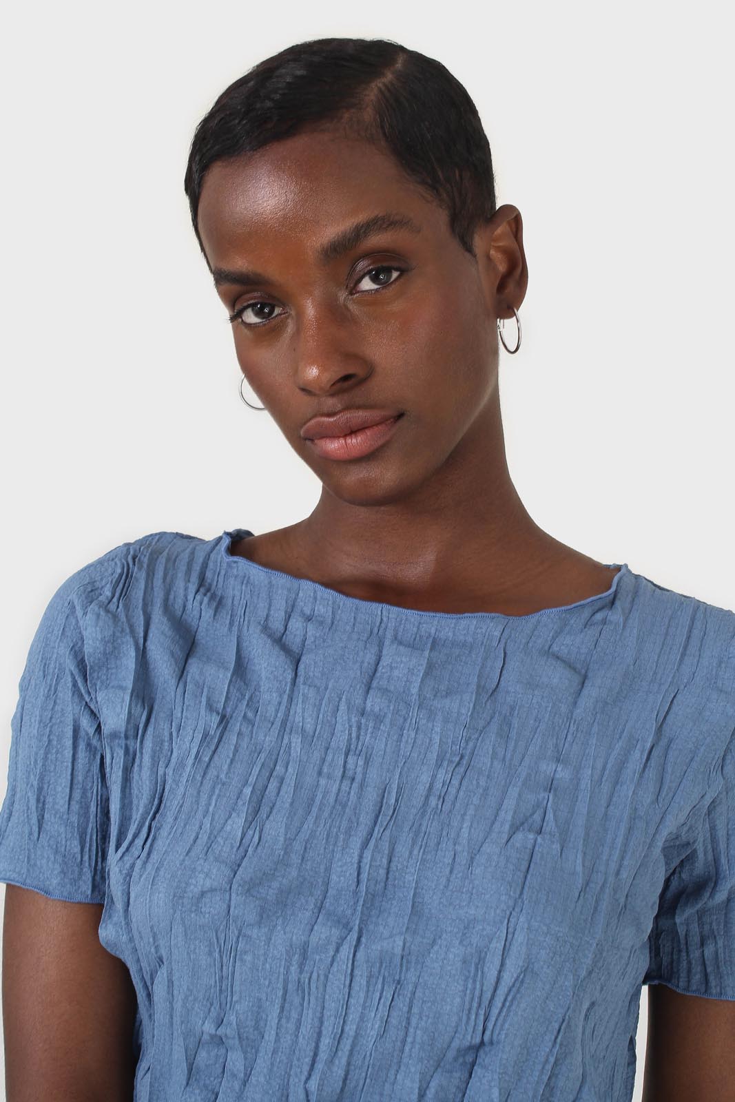 Blue wrinkled short sleeved tee_2