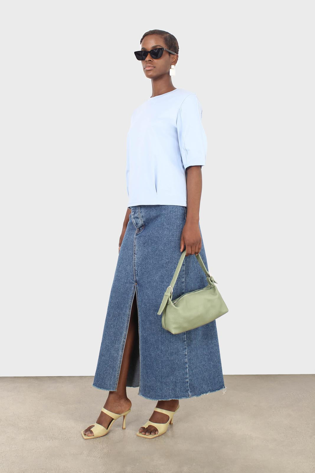 Baby blue sharp seamed tee_4