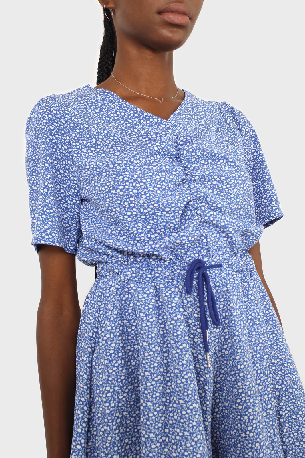 Cornflower blue and white floral print tie waist romper_8
