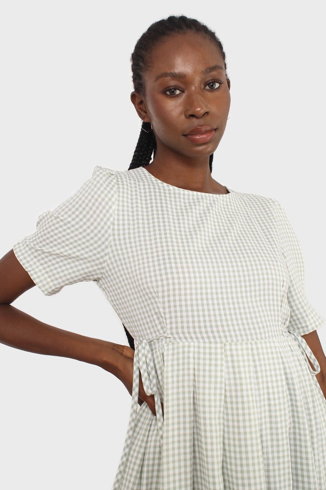 Light green gingham checked side tie midi dress_11