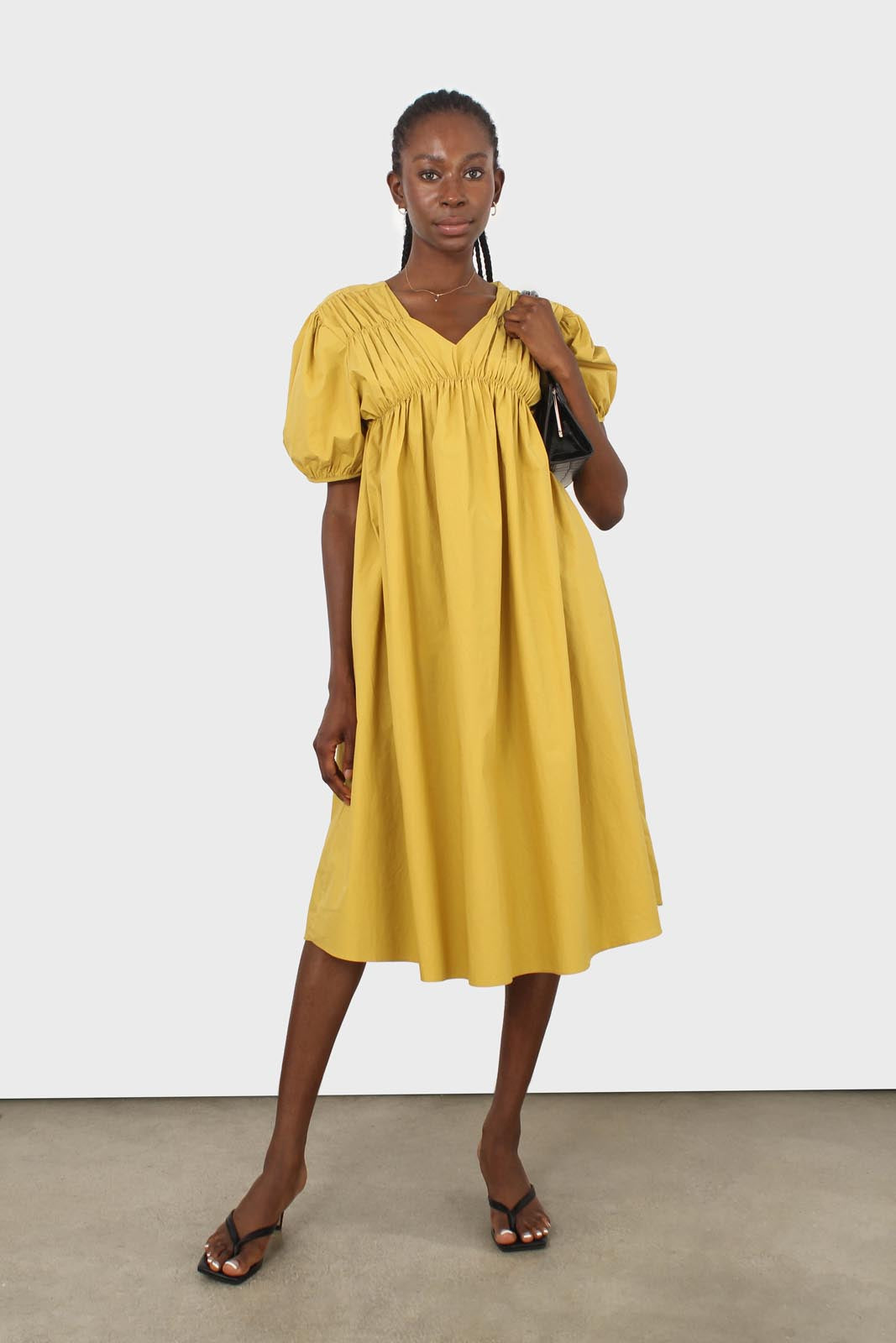 Mustard ruched seam V neck dress_1