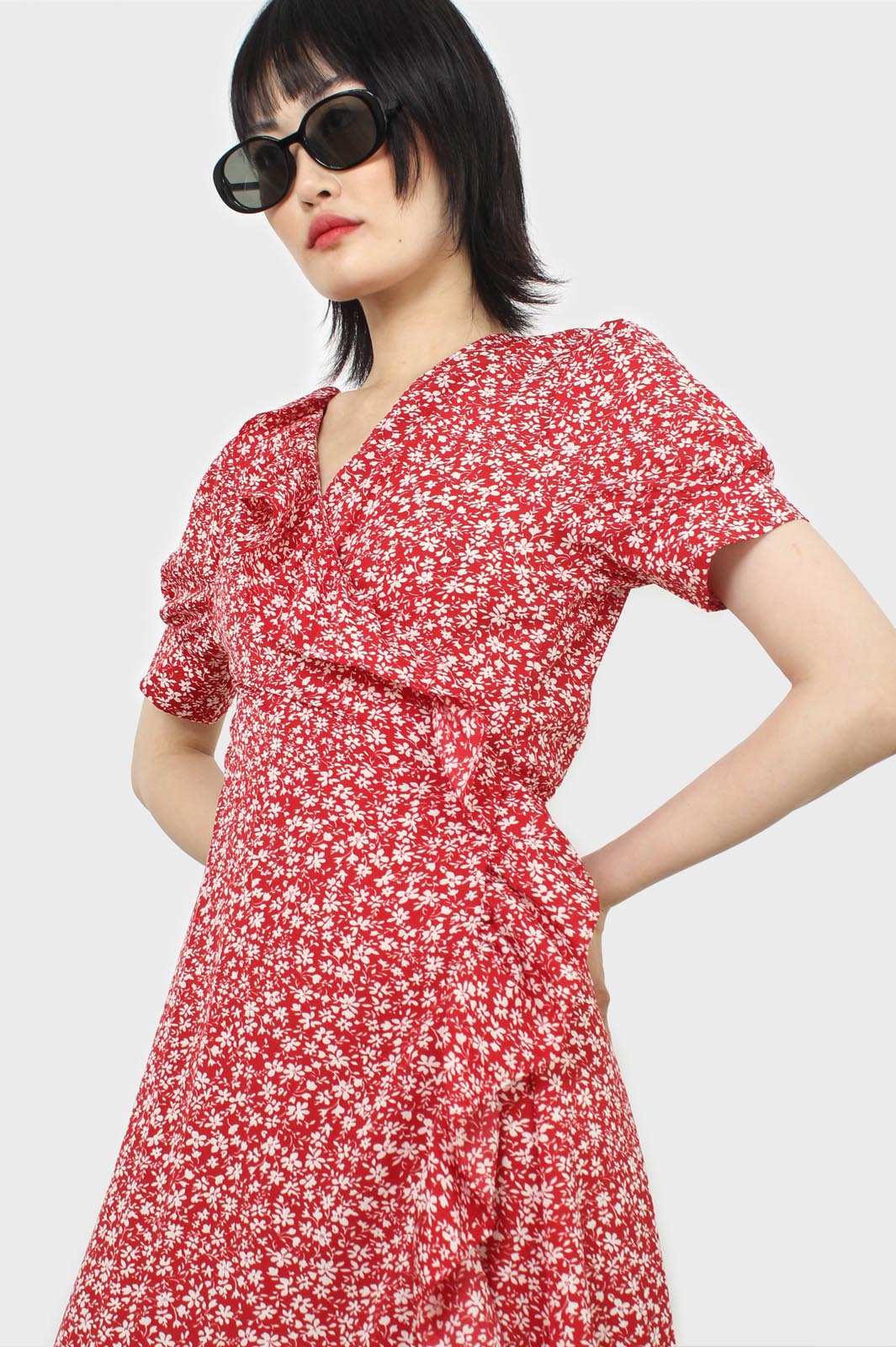 Red and white tiny floral wrap ruffle midi dress_2