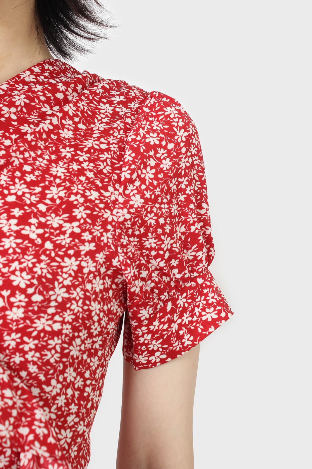 Red and white tiny floral wrap ruffle midi dress_4