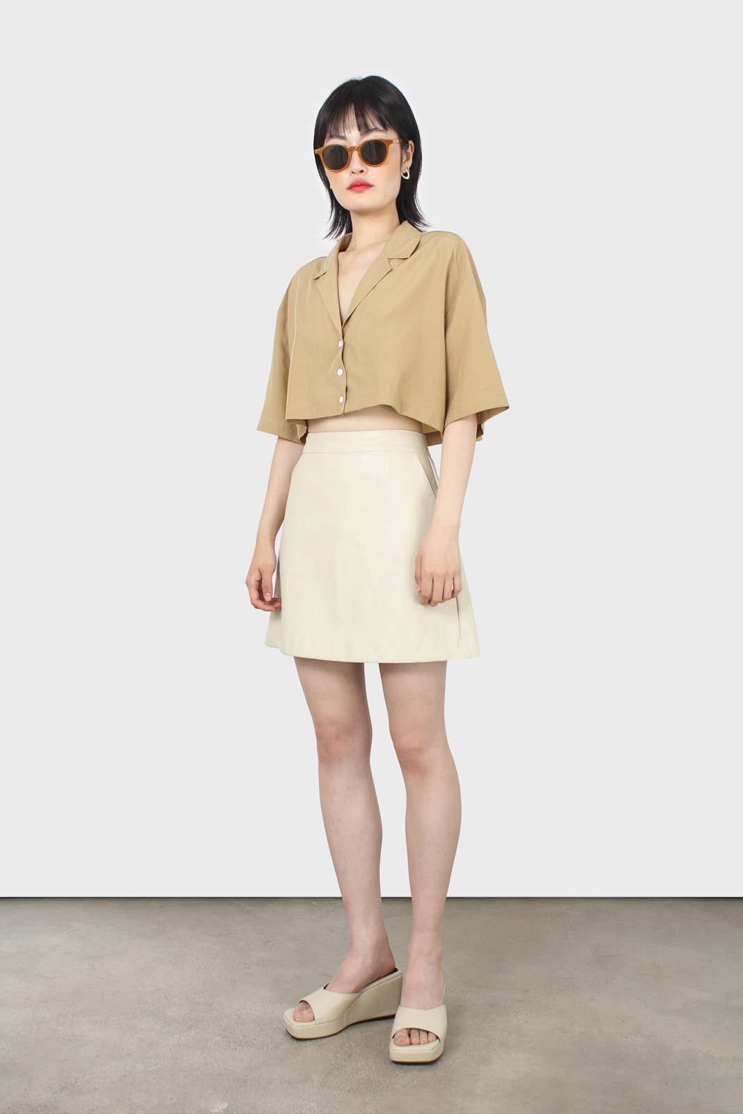 Tan cropped short sleeved boxy shirt_3
