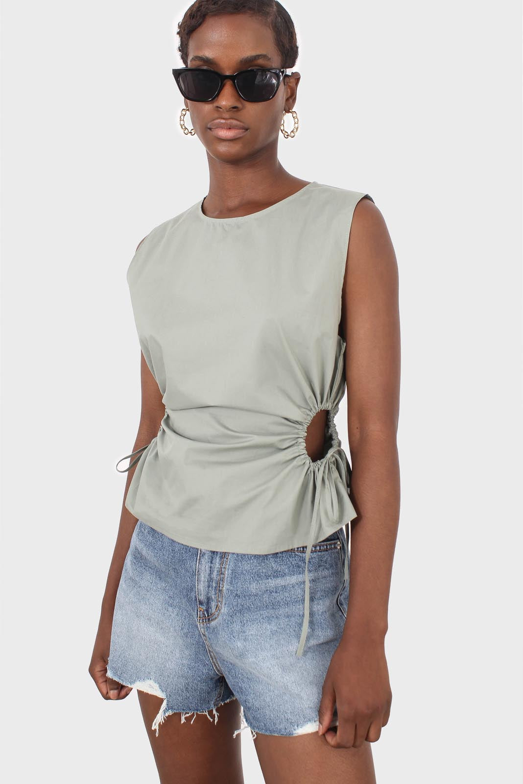Mint ruched cutout sleeveless blouse_7