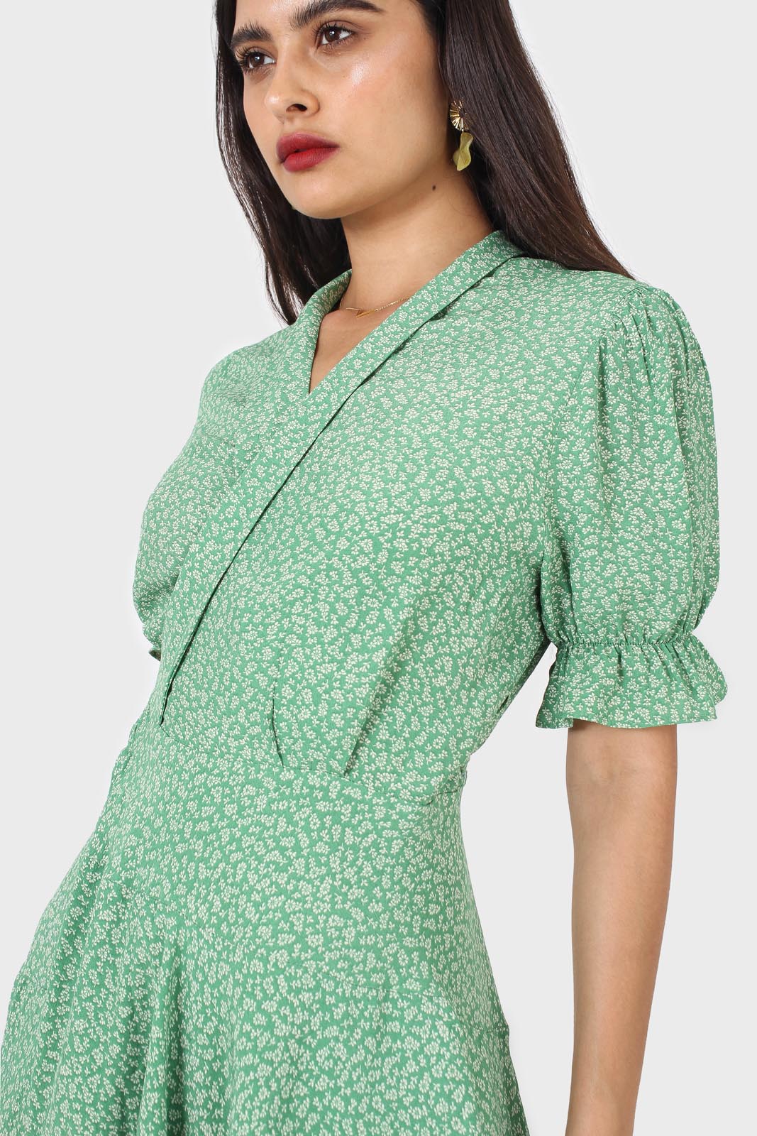 Green and ivory floral puffed sleeve wrap mini dress_4