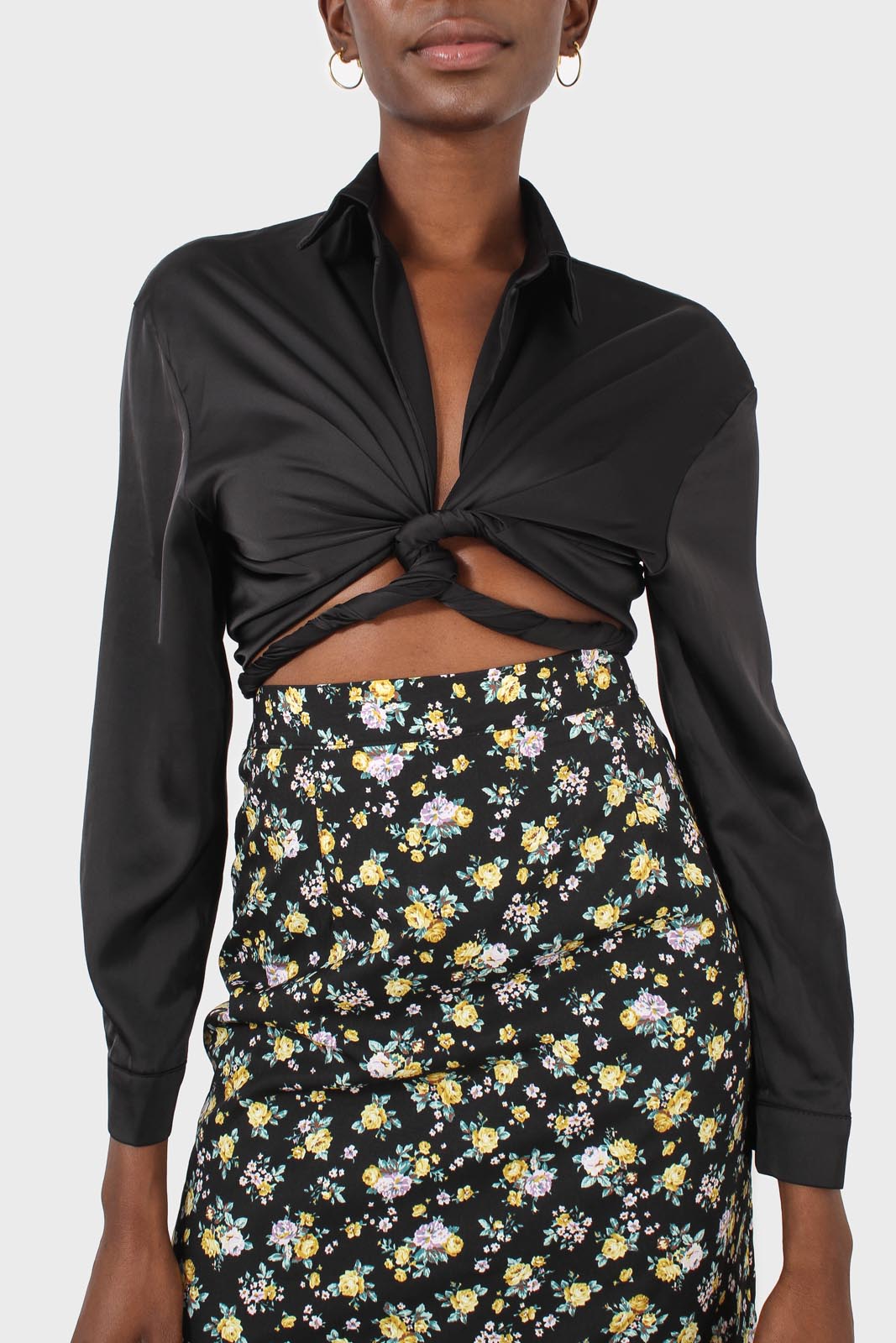 Black thick silky plunging tie front shirt_10