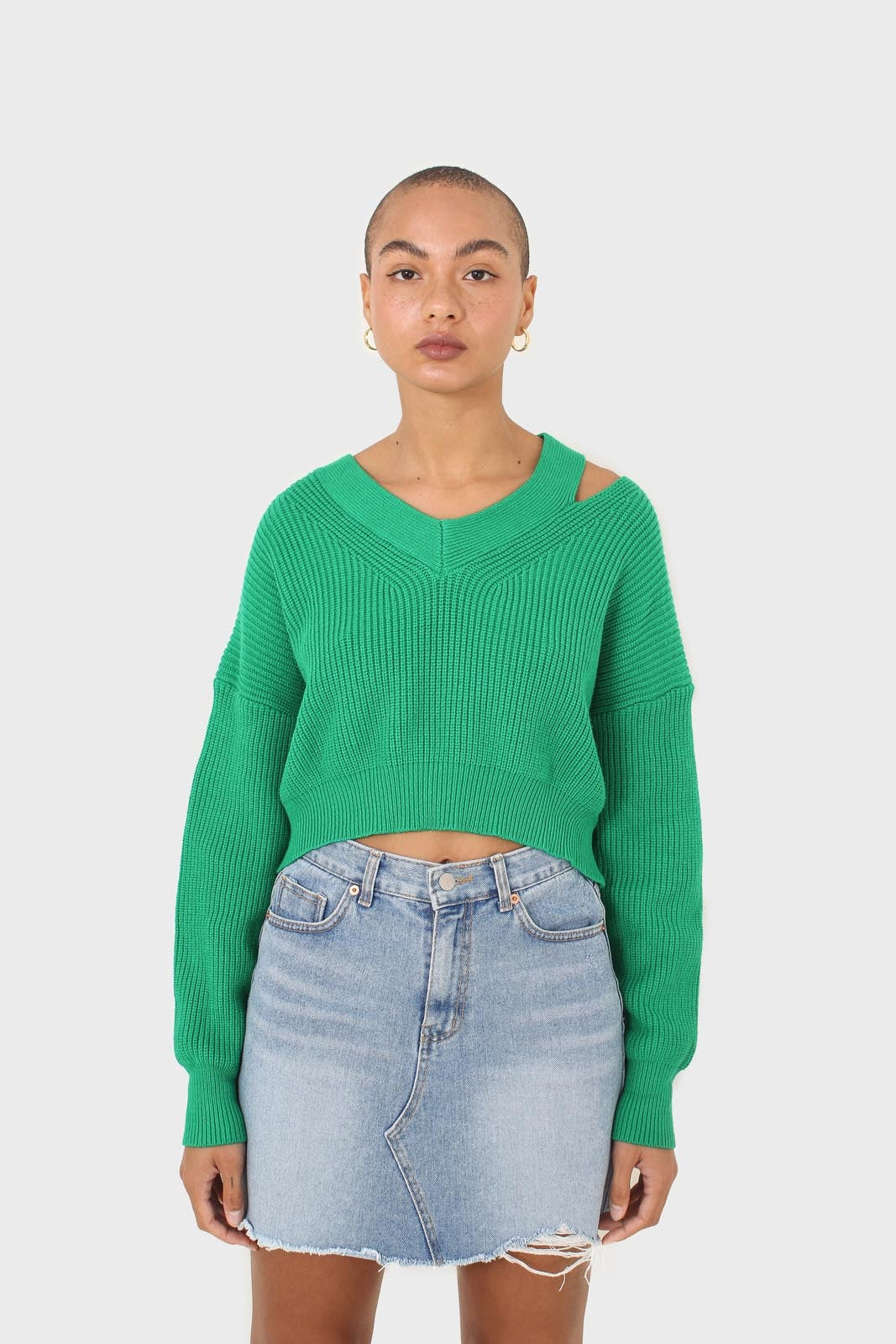 Green side neck slit V-neck jumper_1
