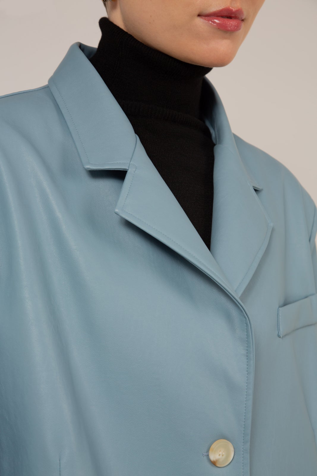 Light blue vegan leather single breasted blazer_10