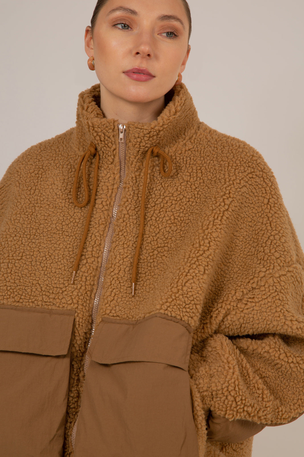 Camel teddy patch pocket jacket_3
