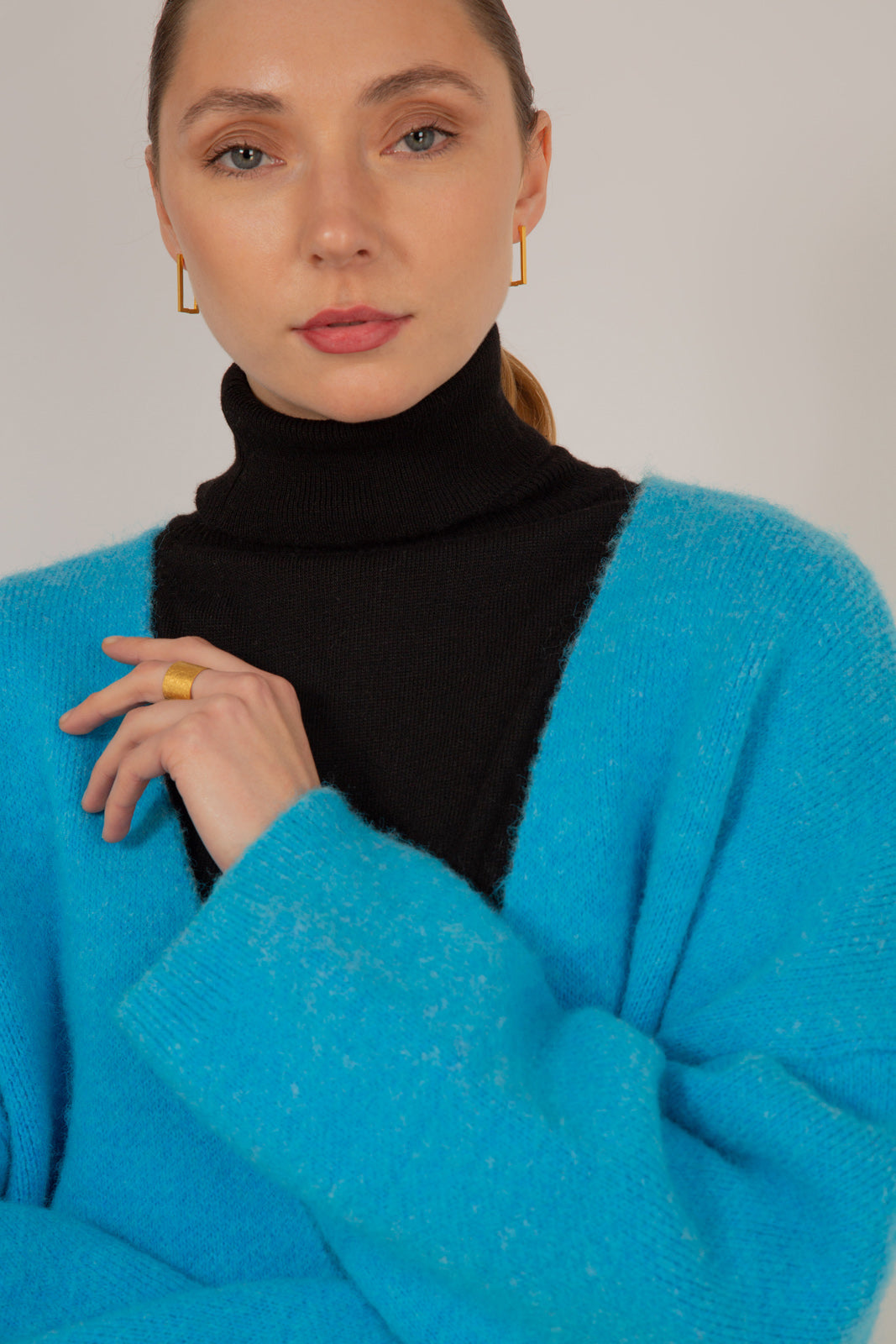 Bright blue thick mohair blend cardigan_8