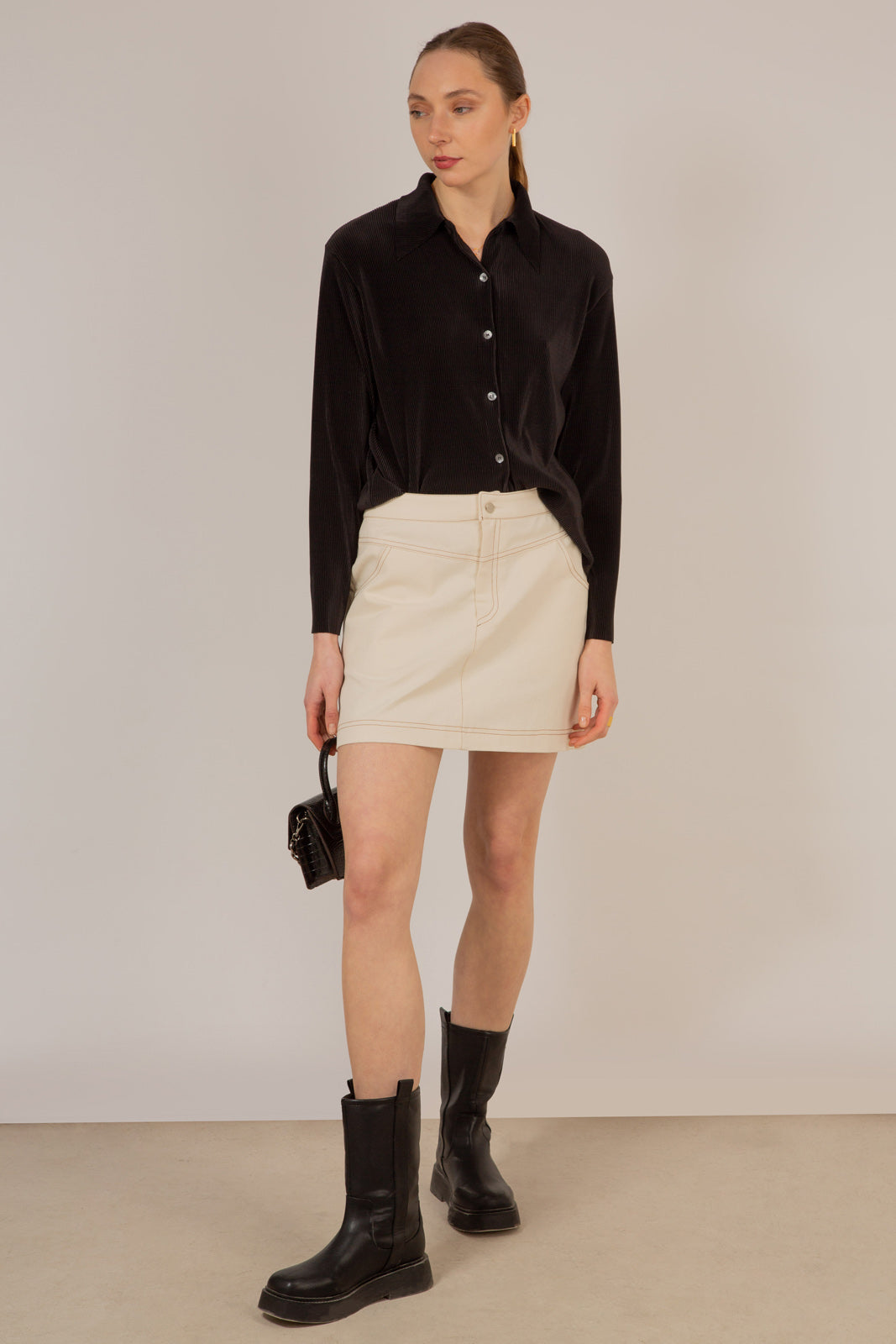 Oatmeal and brown contrast stitch mini skirt_3