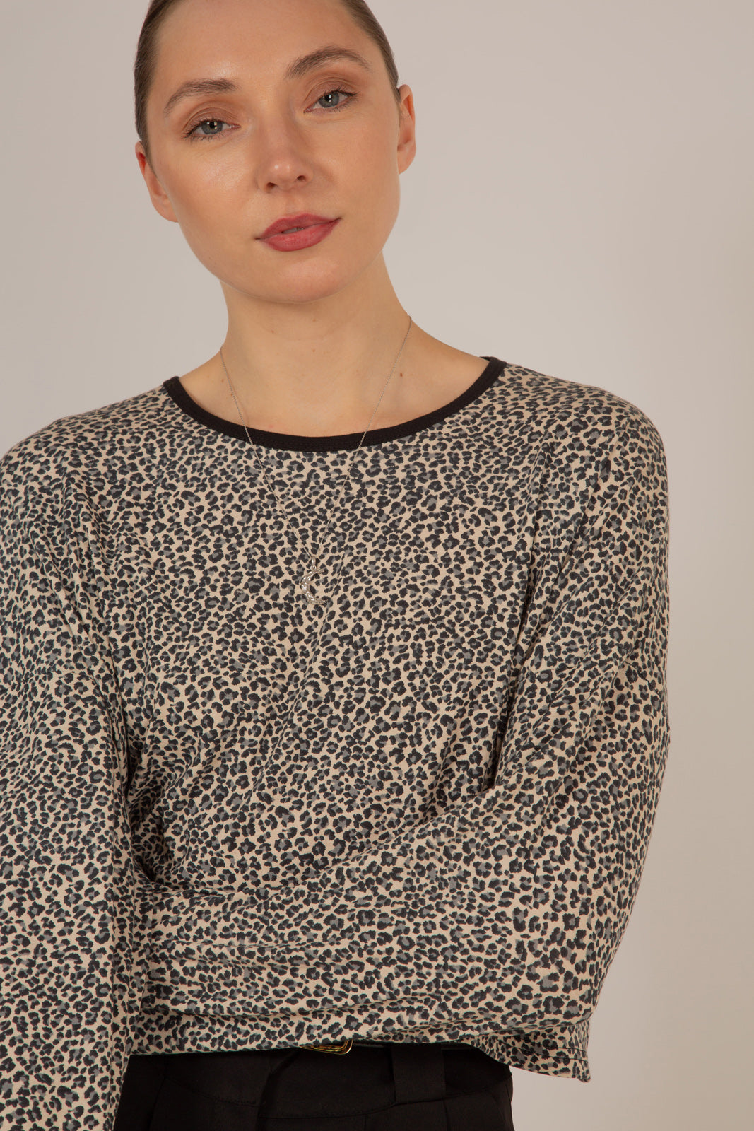 Ivory and black leopard print cropped long sleeved top_8
