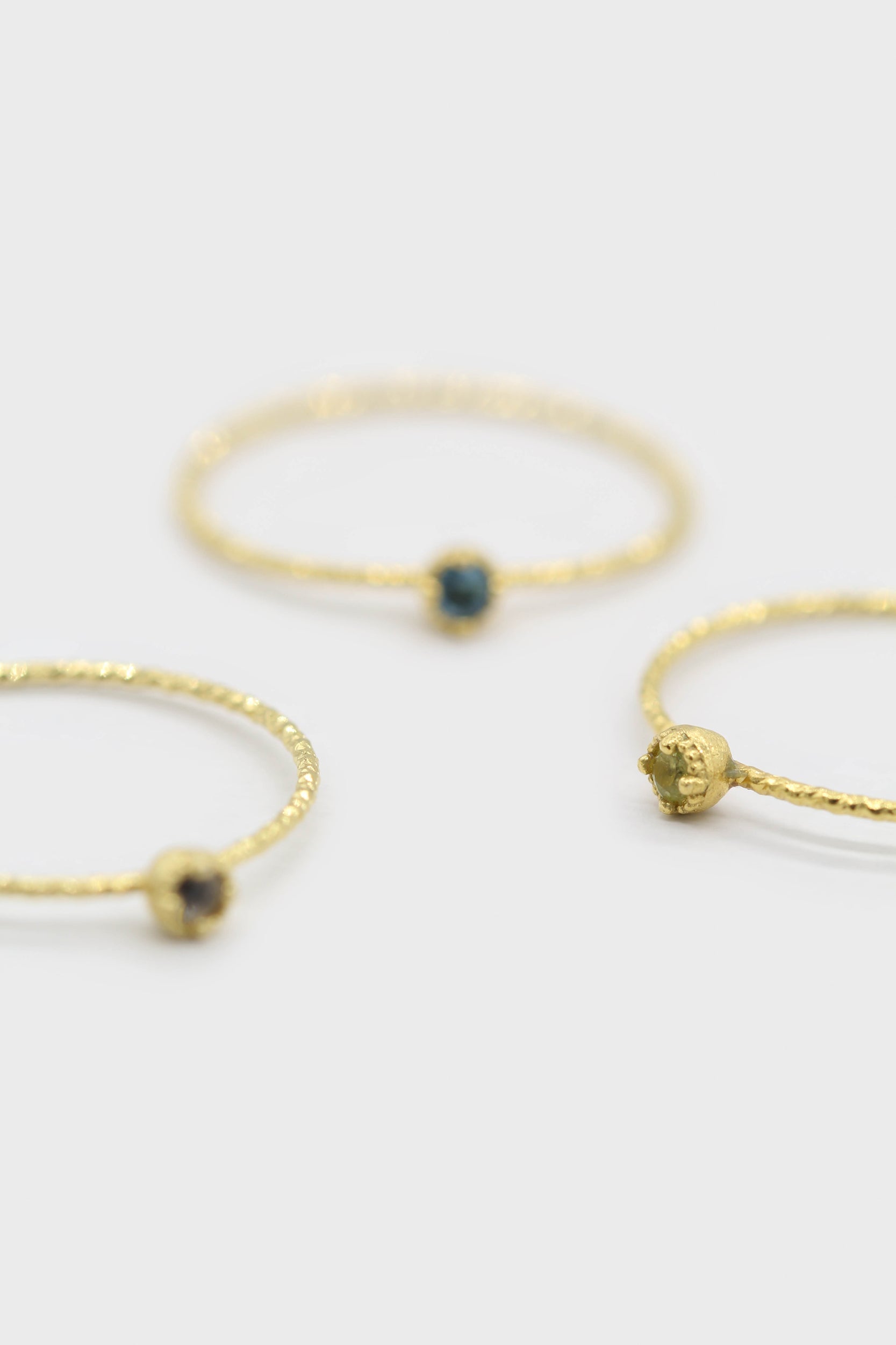 Gold genuine peridot birthstone ring / Aug - light green_2