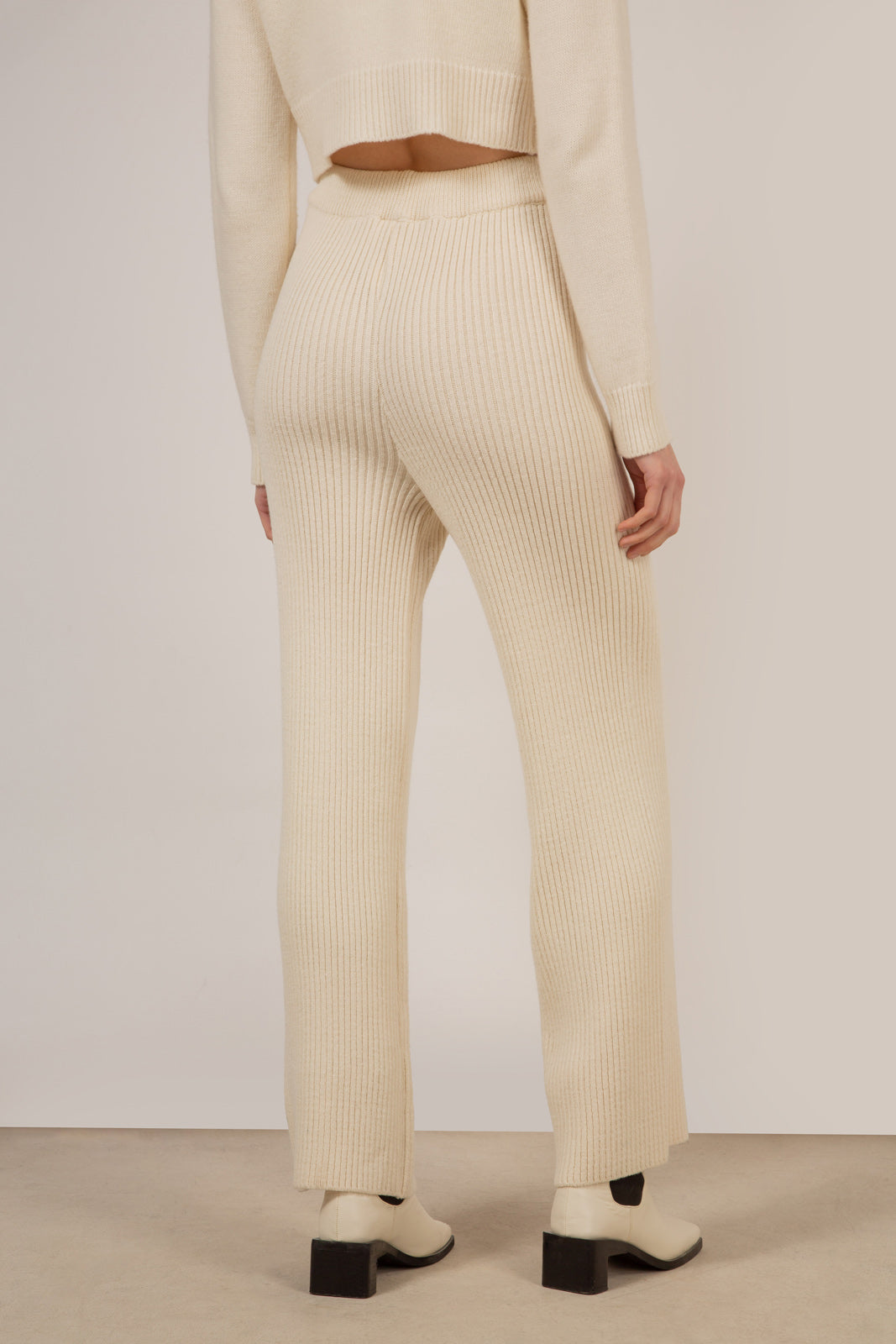 Ivory wool blend ribbed wide leg trousers_5