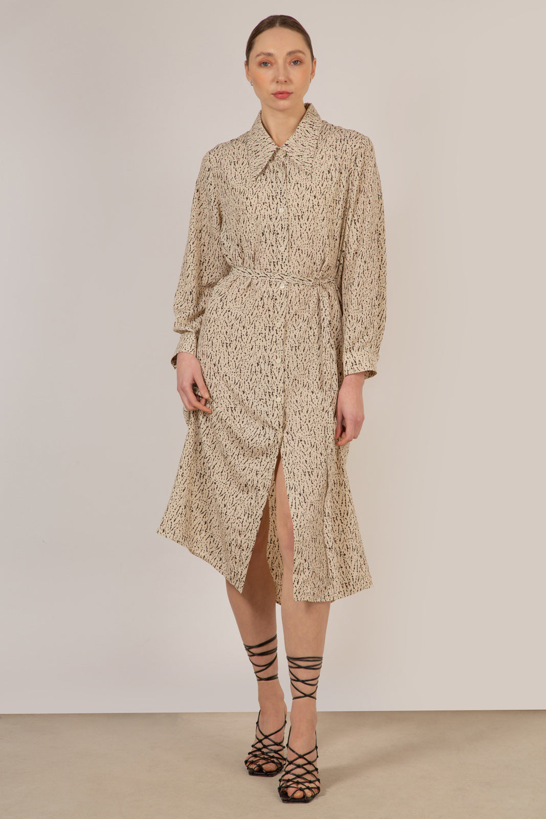Ivory and black abstract print shirt dress_2