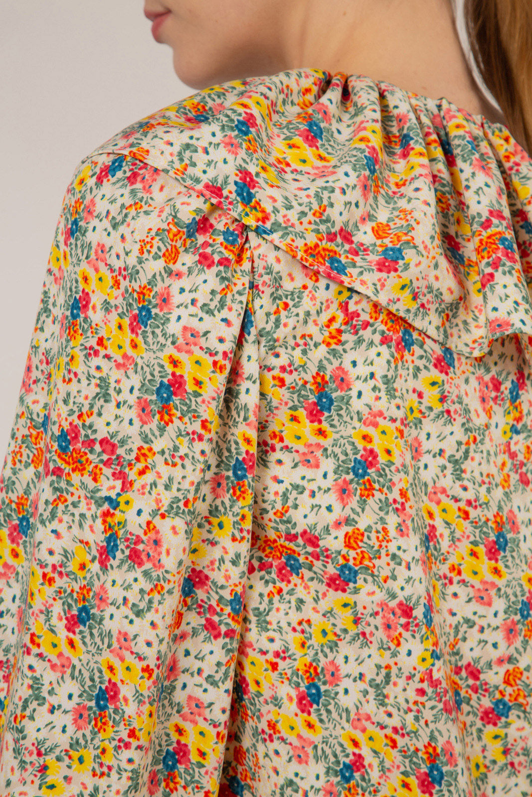 Ivory bold floral print blouse_10