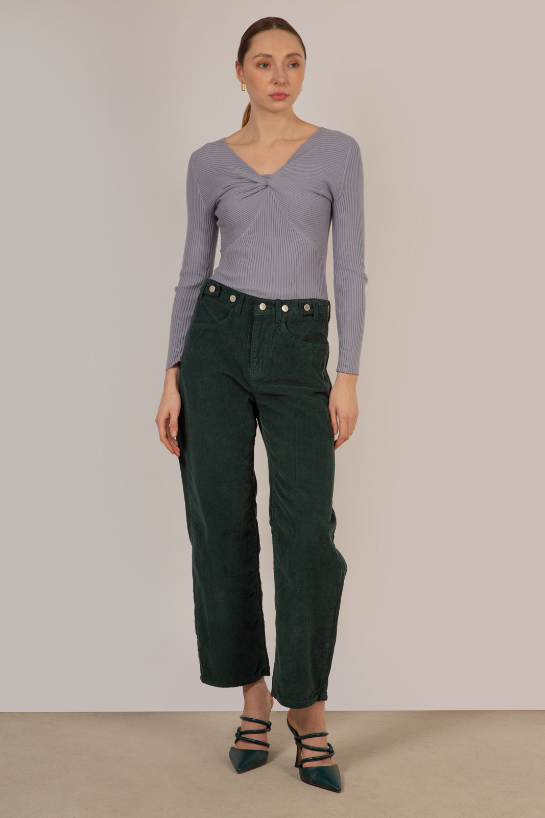 Green corduroy button waist trousers_3