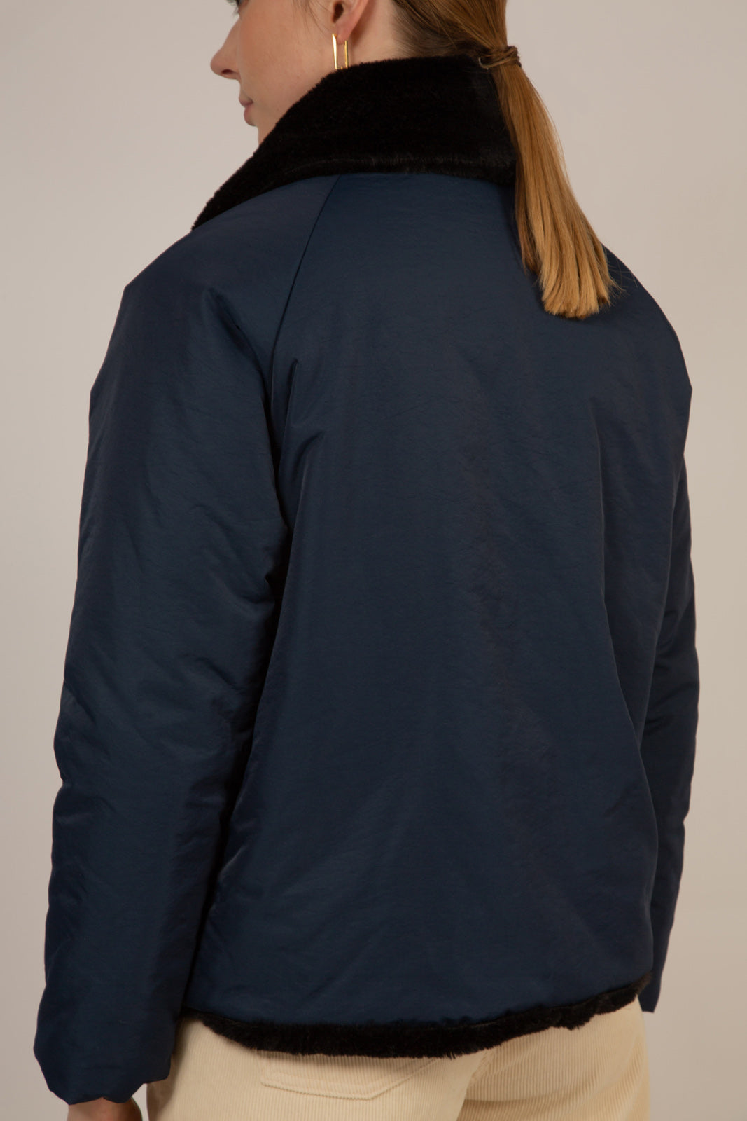 Navy faux fur large pocket reversible coat_9