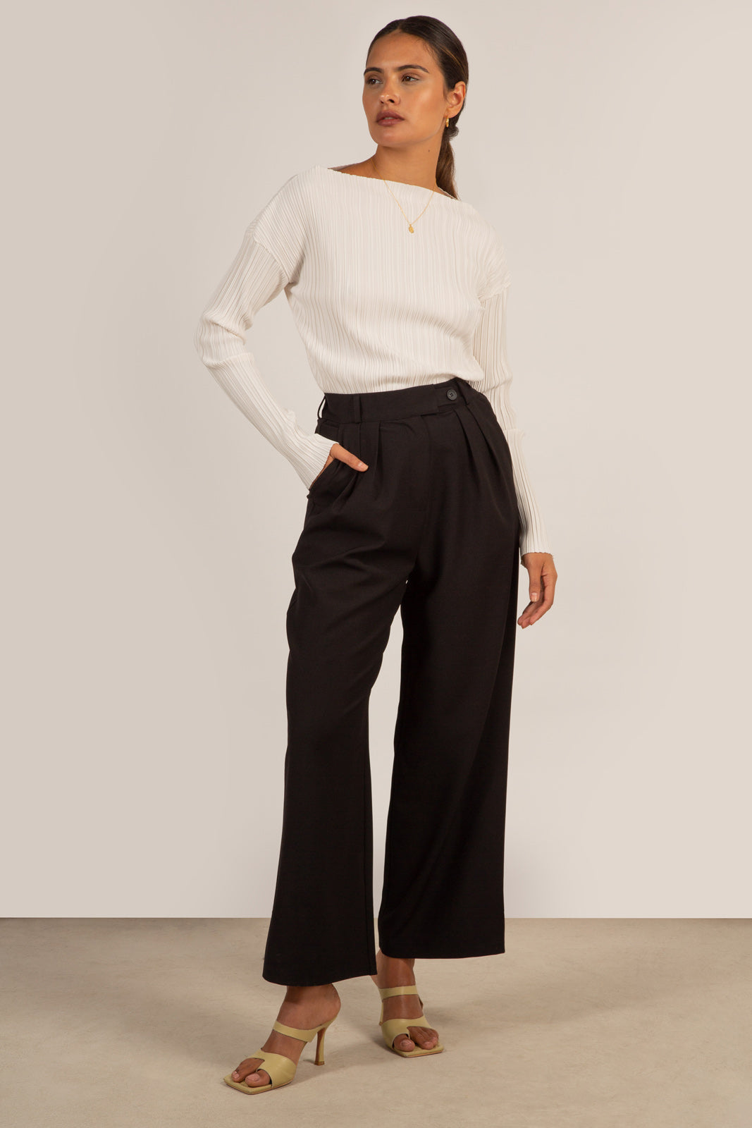 Black double pleat smart trousers_5