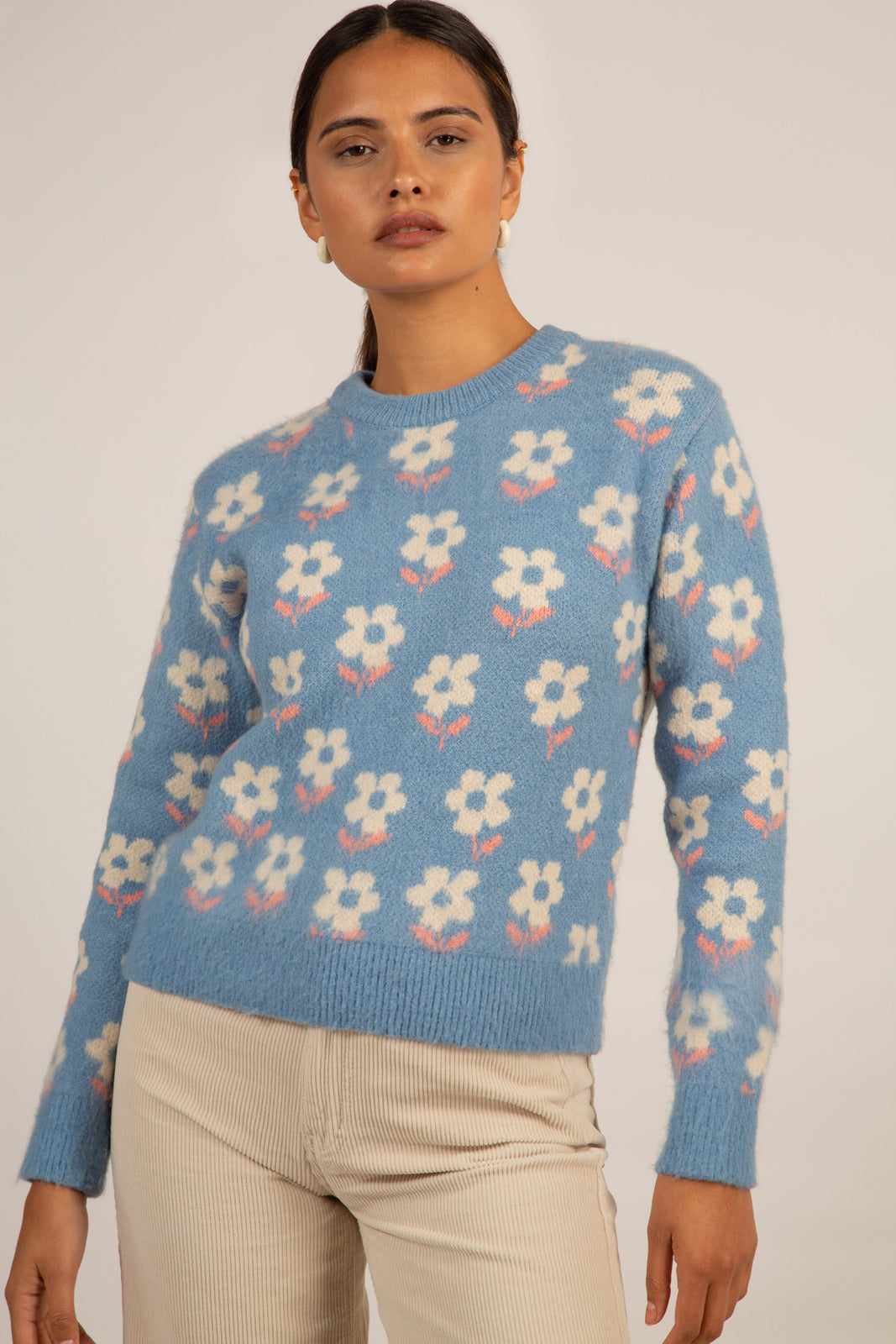 Blue and white intarsia daisy jumper_5