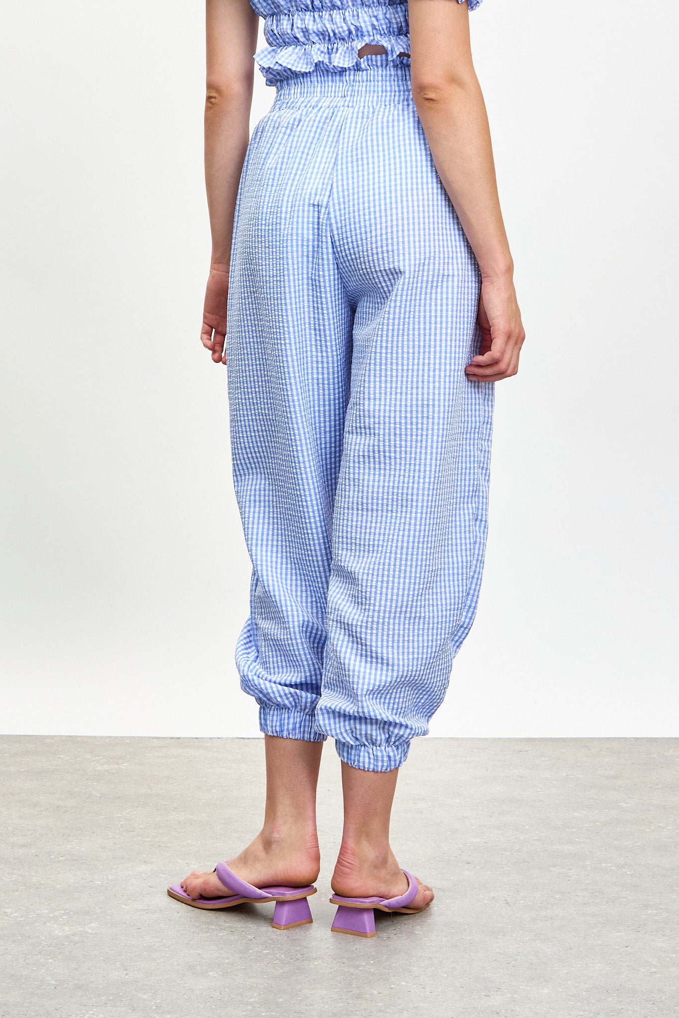 Baby blue gingham cuffed trousers_2