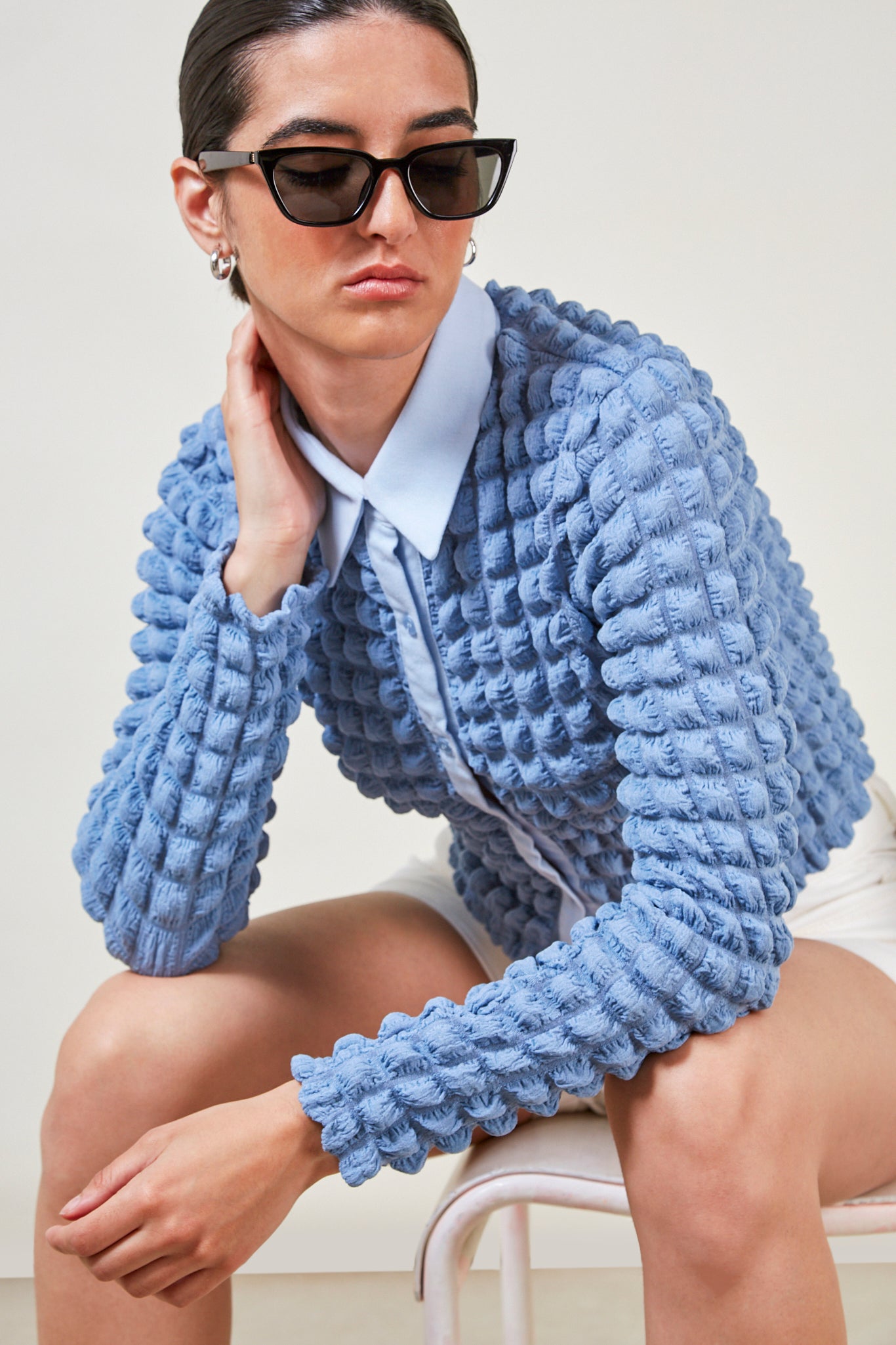 Baby blue textured puff shirt_5