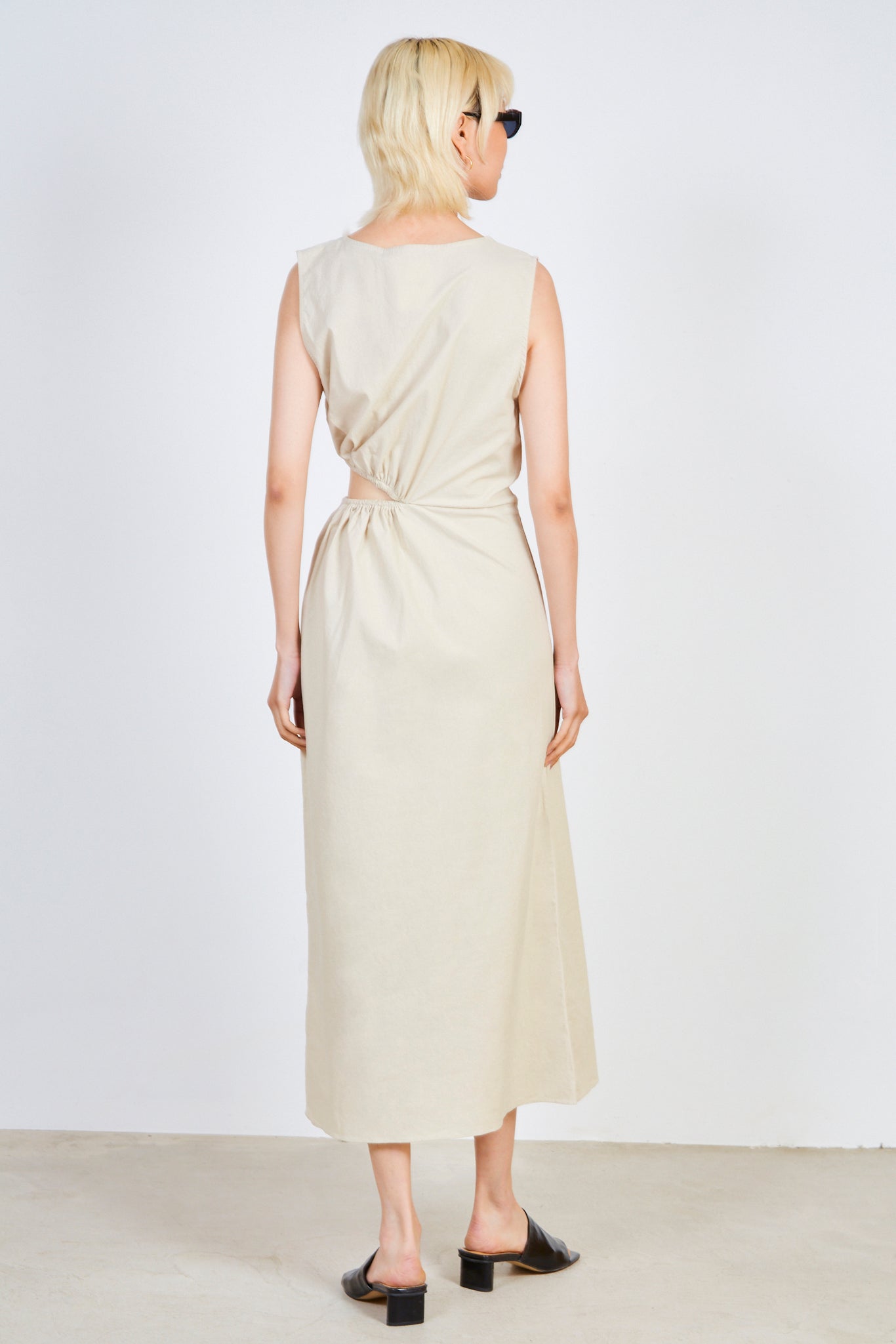 Beige side peek dress_2