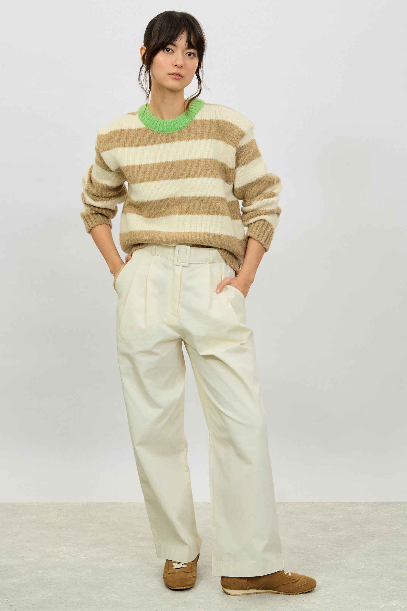 Beige and ivory striped green contrast trim jumper_4