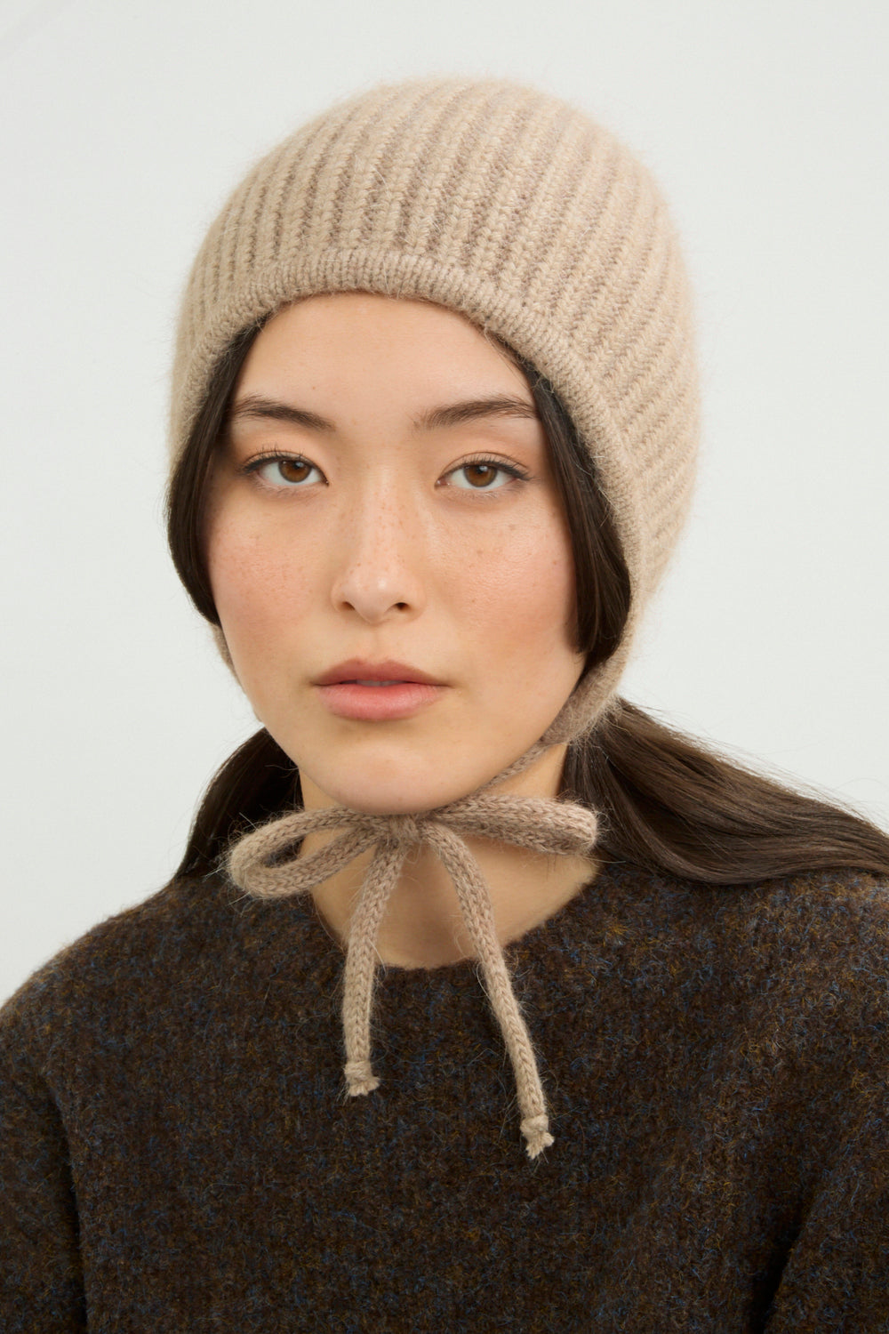 Beige angora ribbed bonnet_2