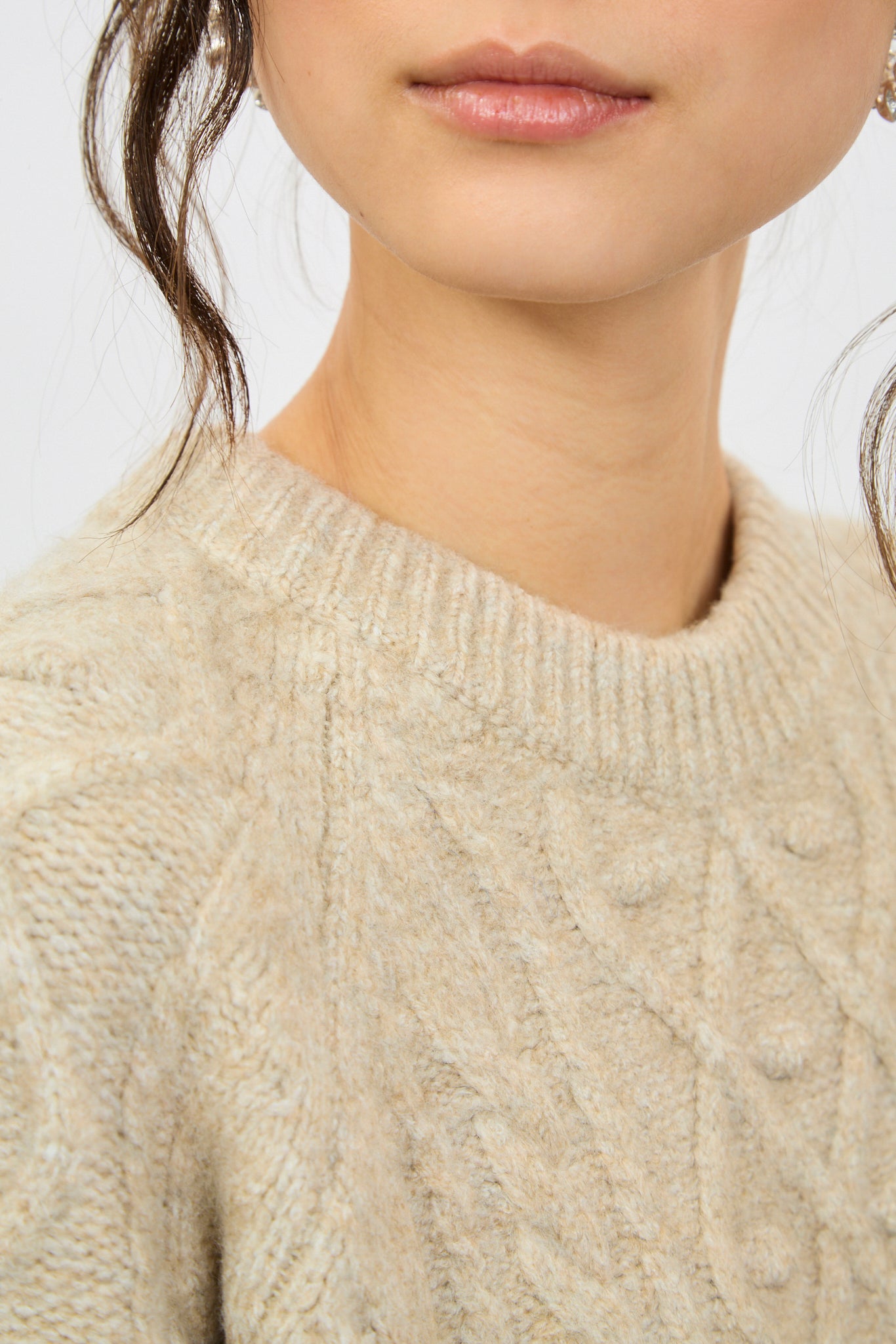 Beige bobble cable knit crew neck jumper_3