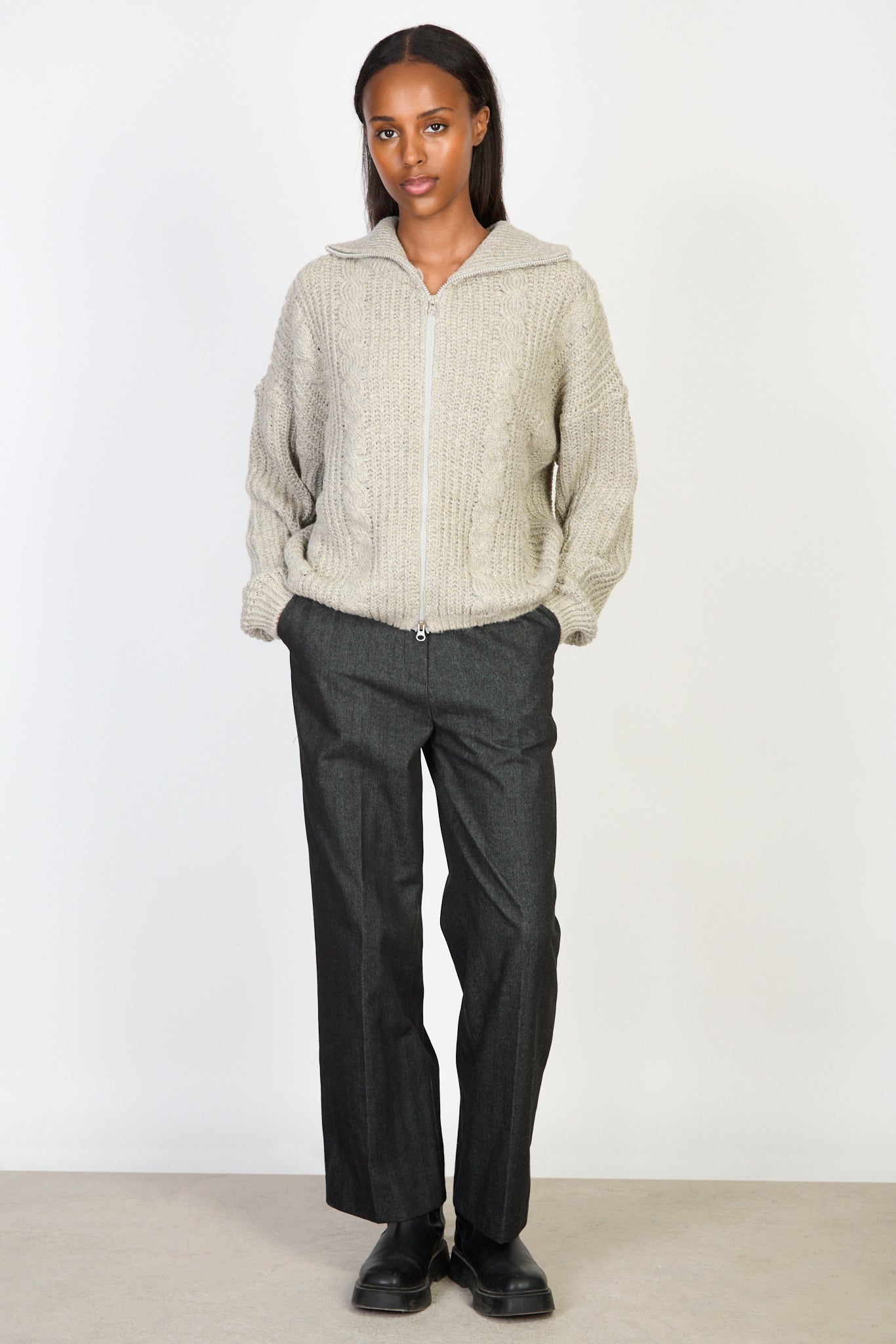 Beige cable knit relaxed fit zip cardigan_4