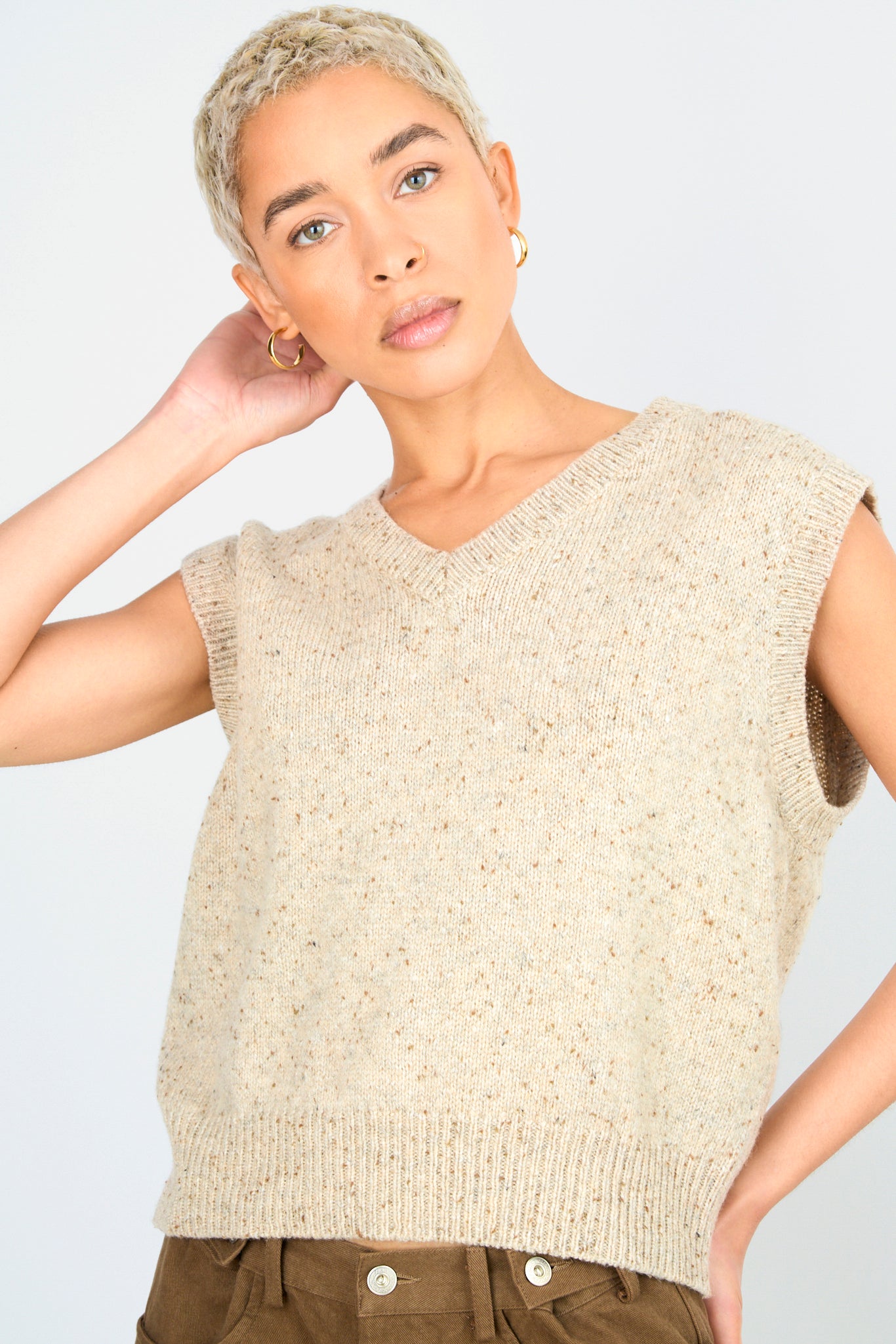 Beige flecked wool blend V neck sweater vest_1