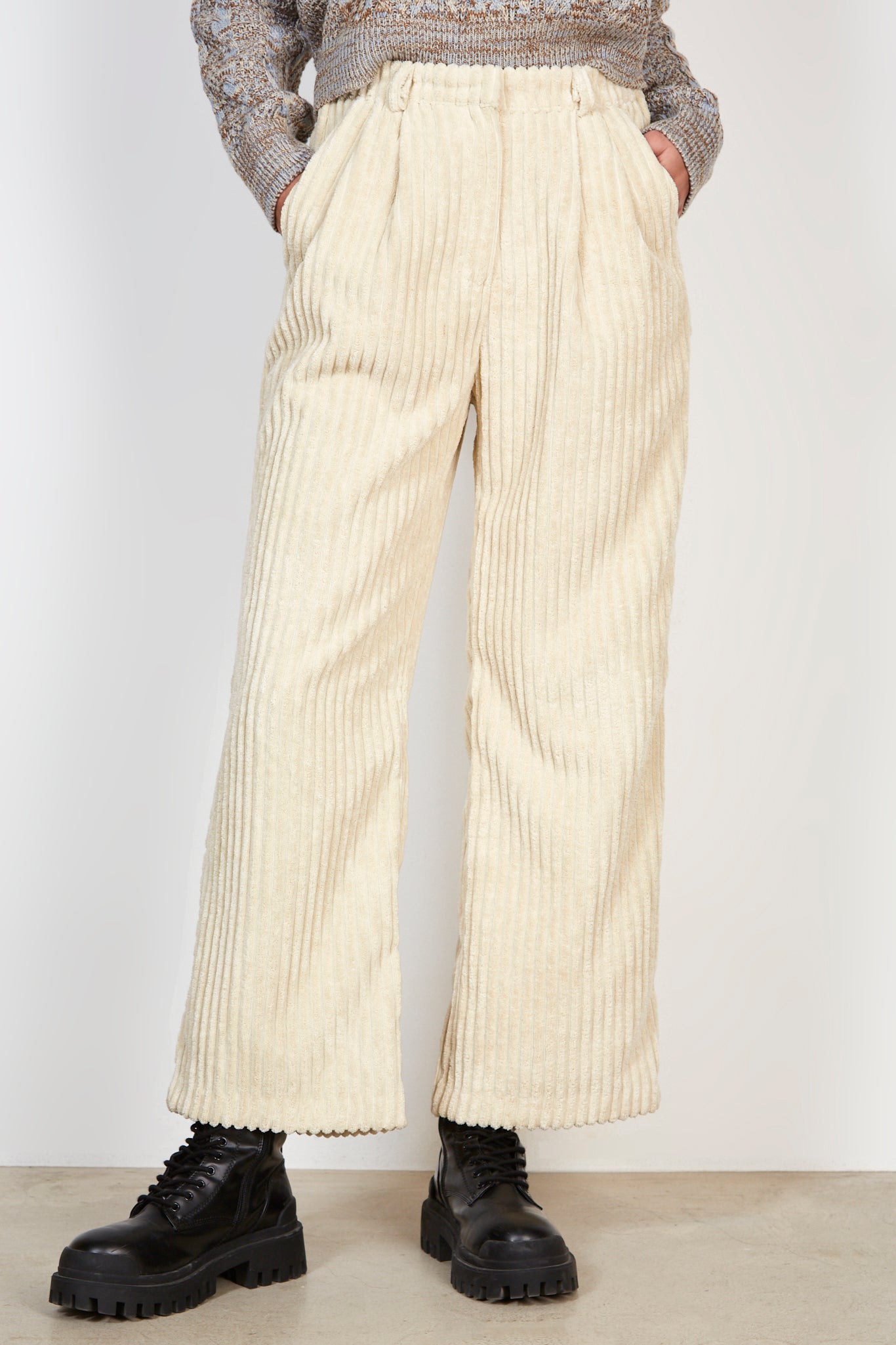 Beige giant rib corduroys_1