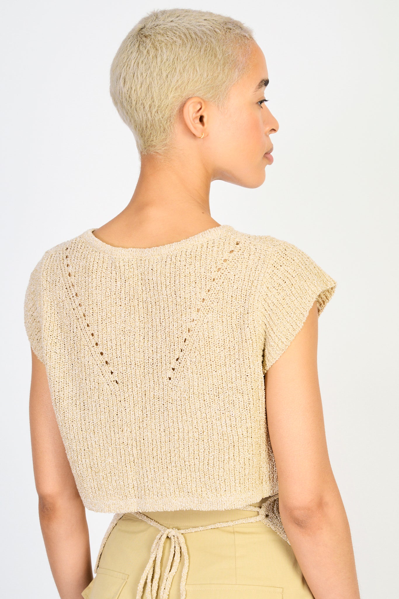 Beige open tie back sleeveless knit top_2