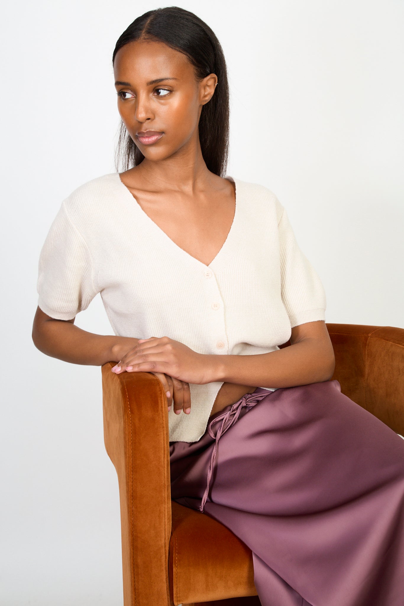 Beige ribbed short sleeved cardigan_5