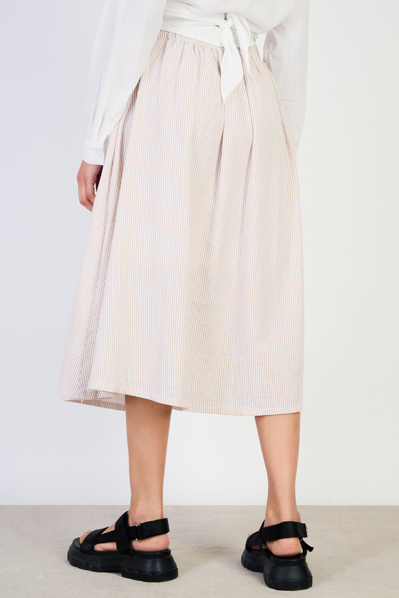Beige seersucker box pleat skirt_2