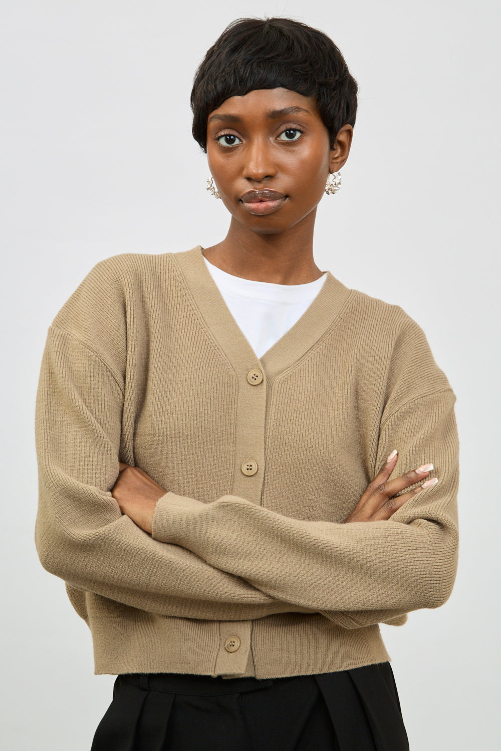 Beige smooth smart cardigan_1