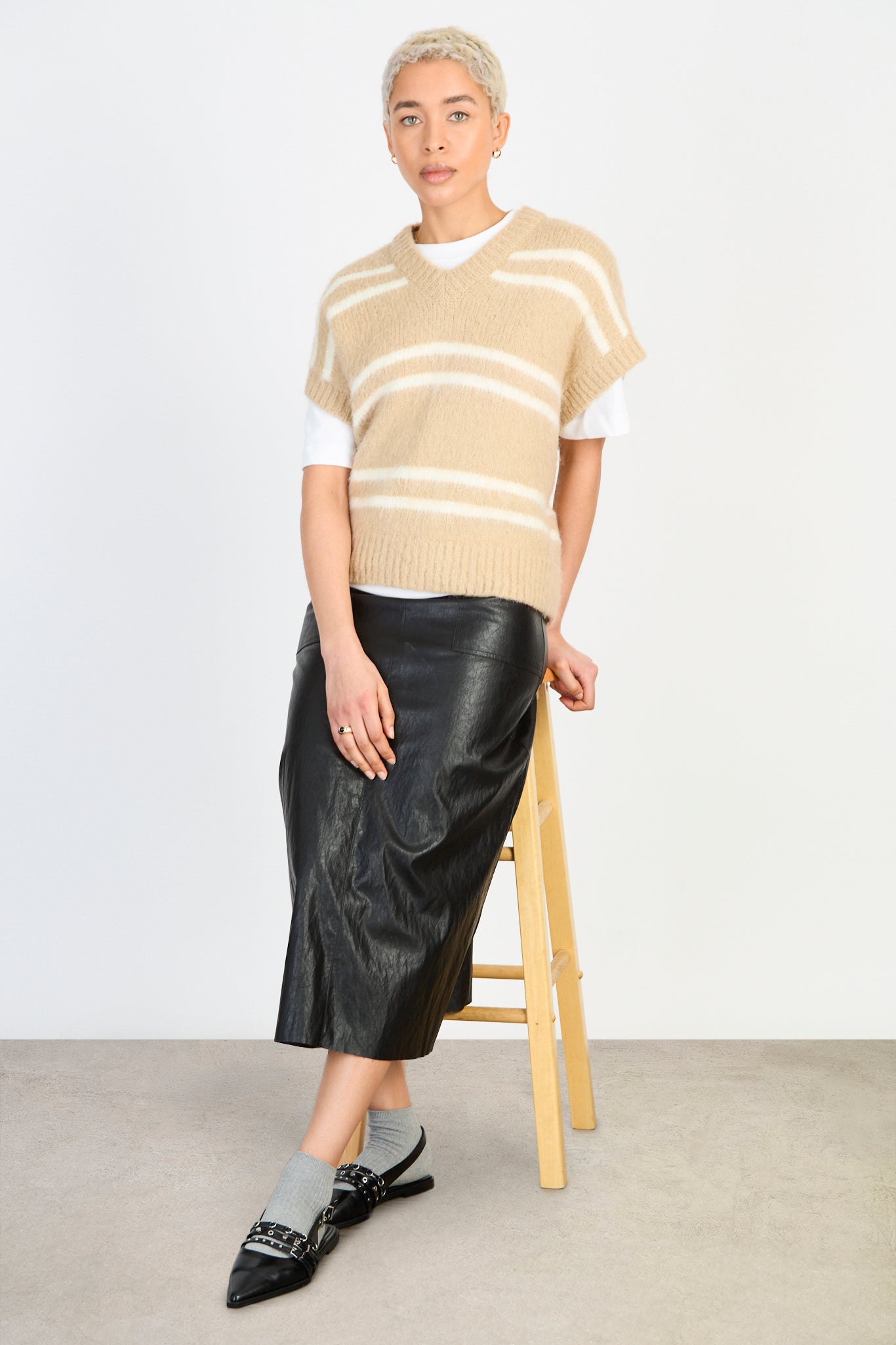 Beige striped wool blend sweater vest_5