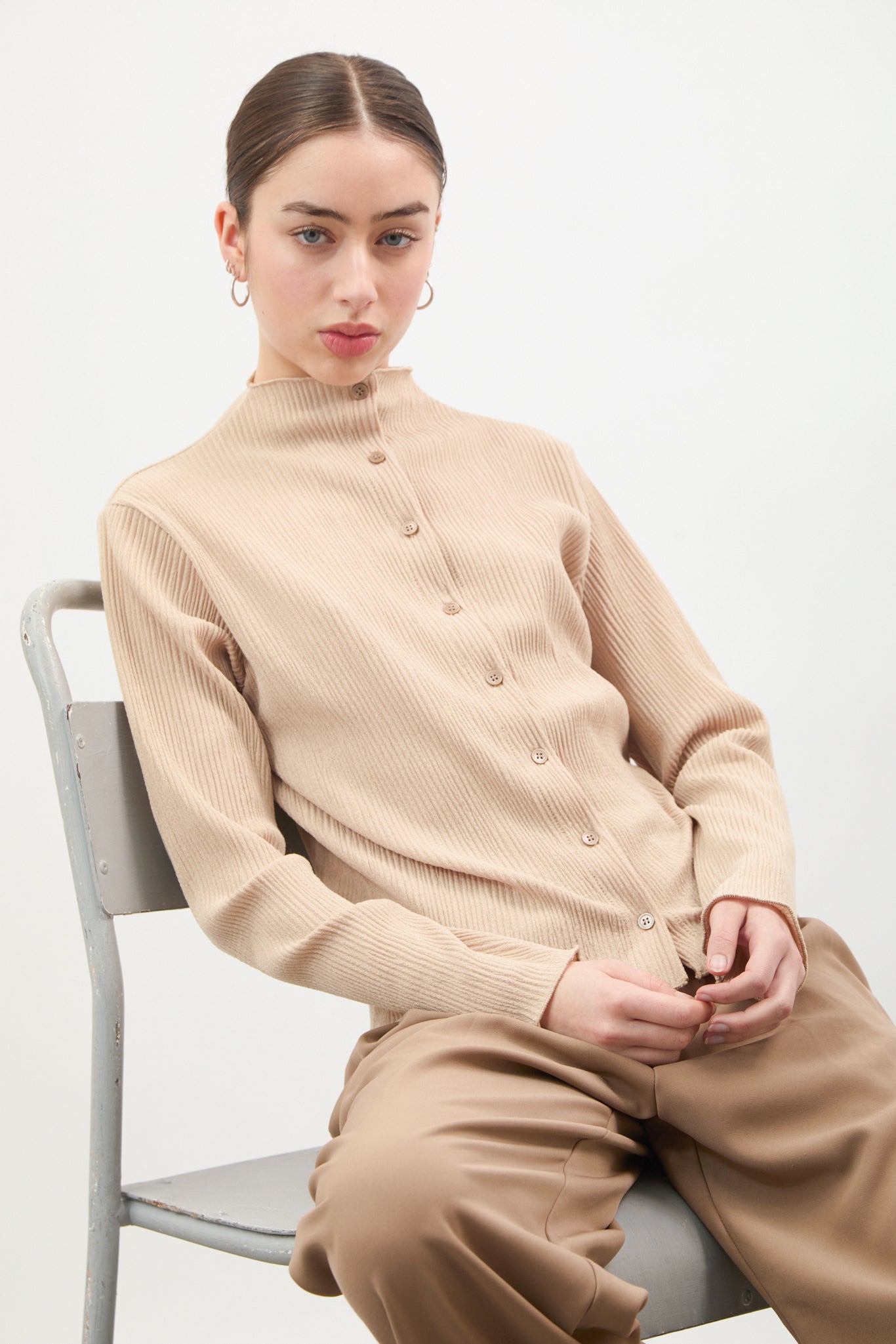 Beige textured button up mock neck top_5