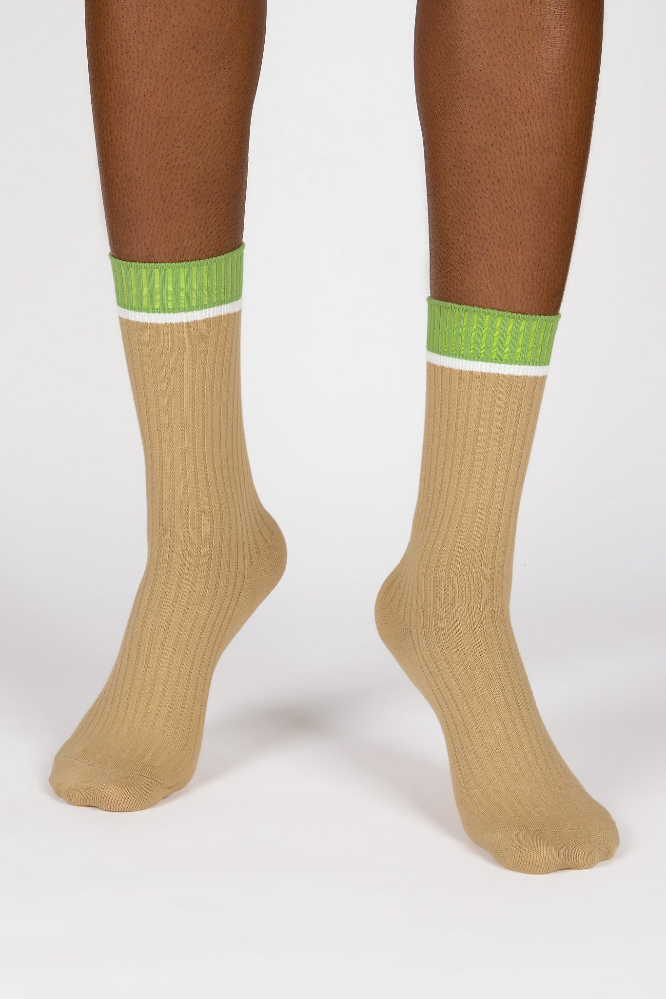 Beige white and green colorblock ribbed socks_4