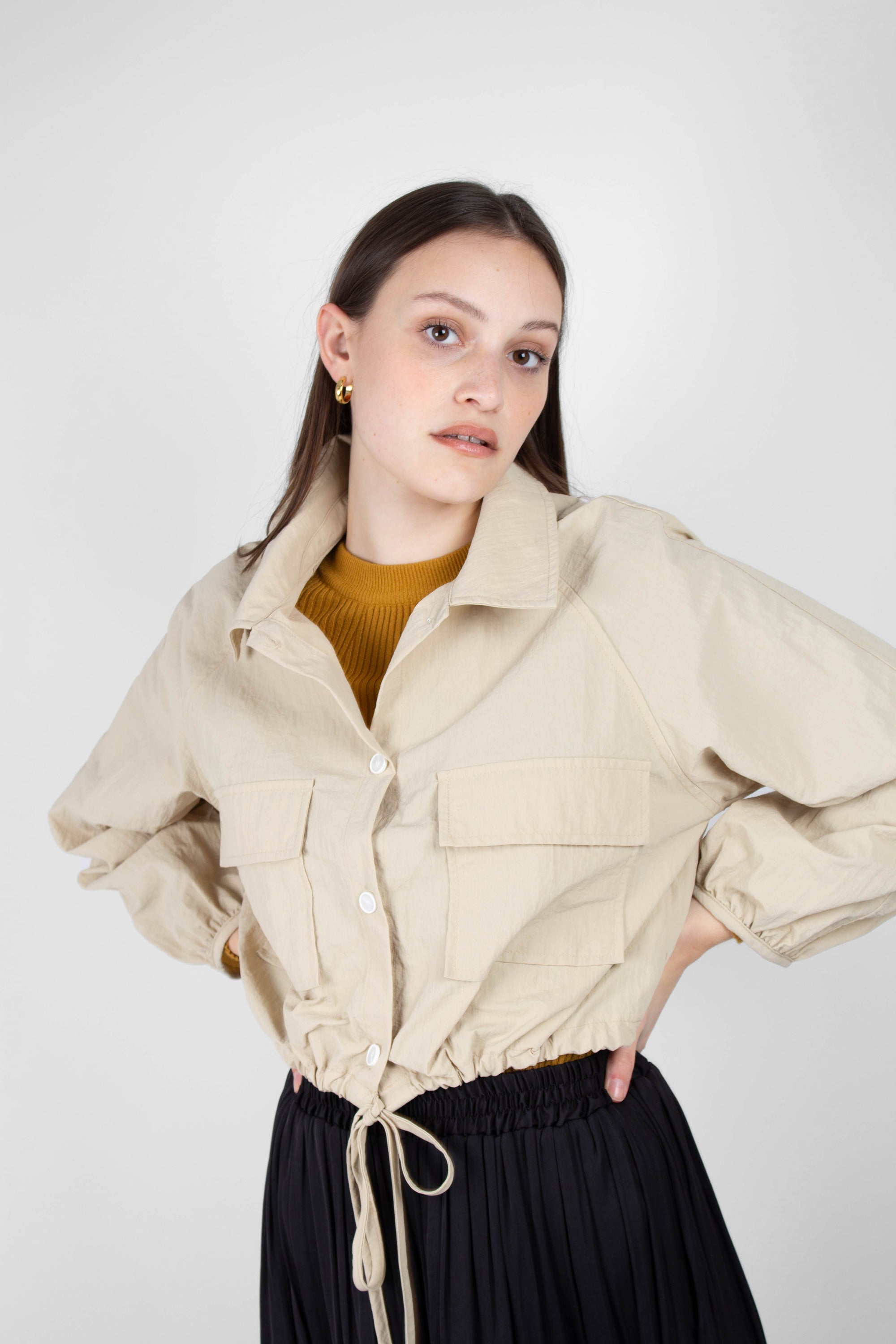 Beige drawstring hem shirt jacket_3
