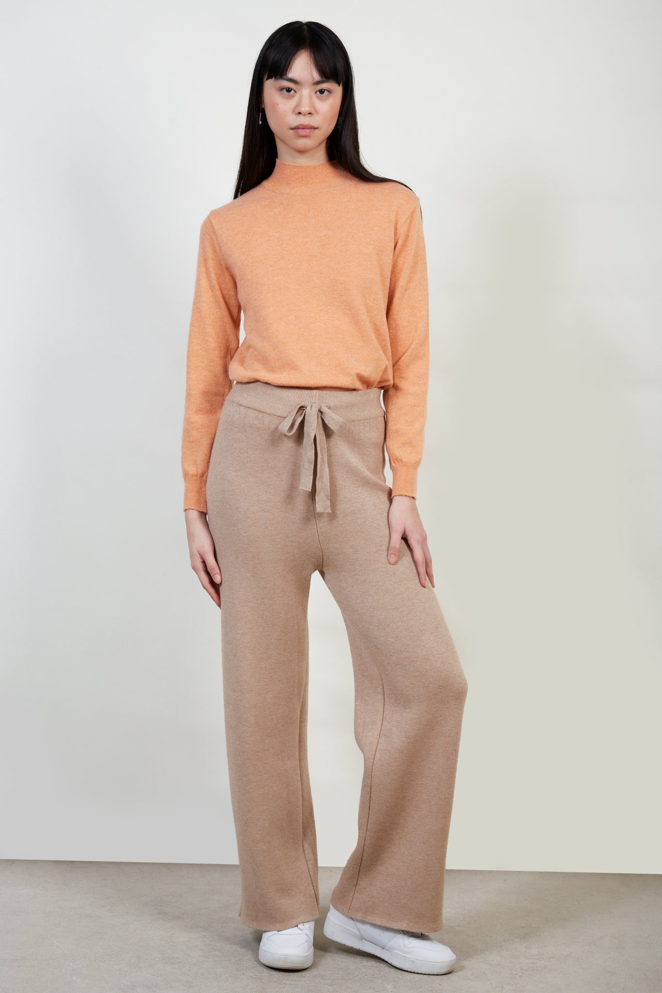 Beige fuzzy lined thick knit trousers_2