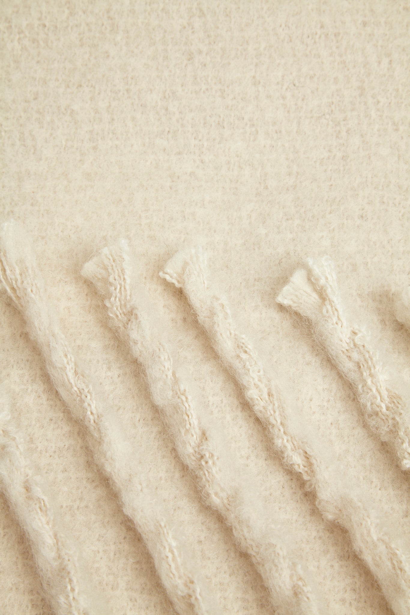 Beige fuzzy thick scarf_2