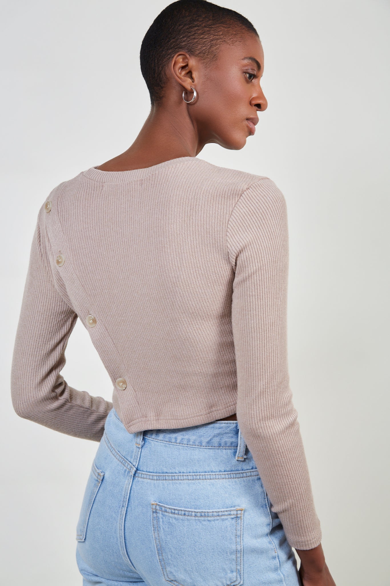 Beige large side button top_4