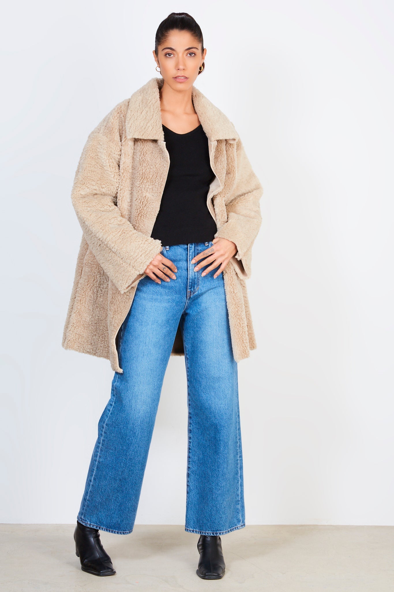 Beige thick fuzzy coat_5