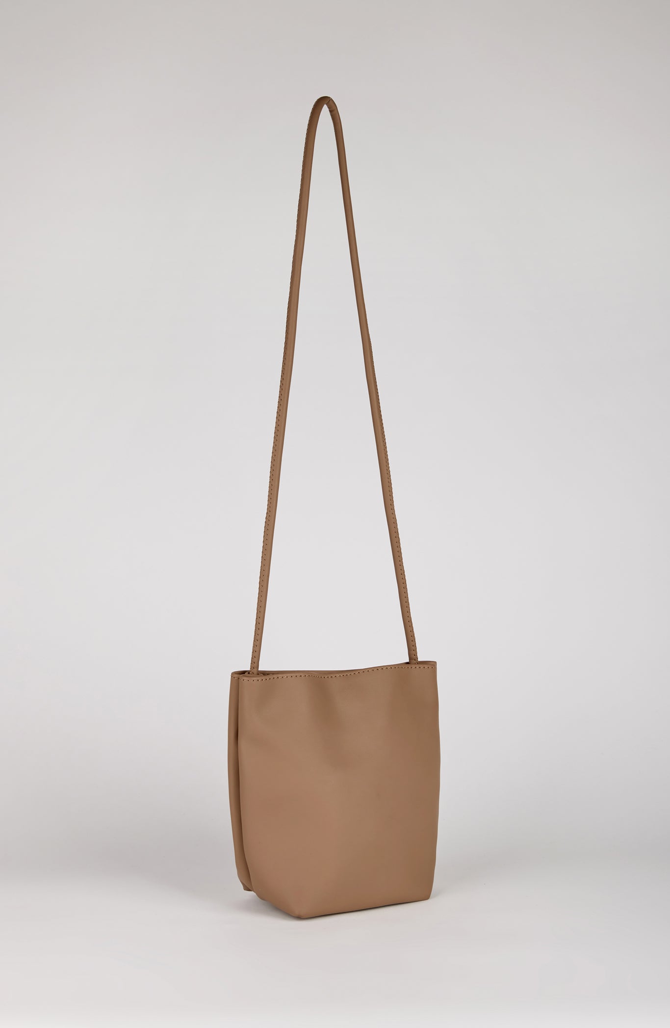 Beige vegan leather small cross body bag_2