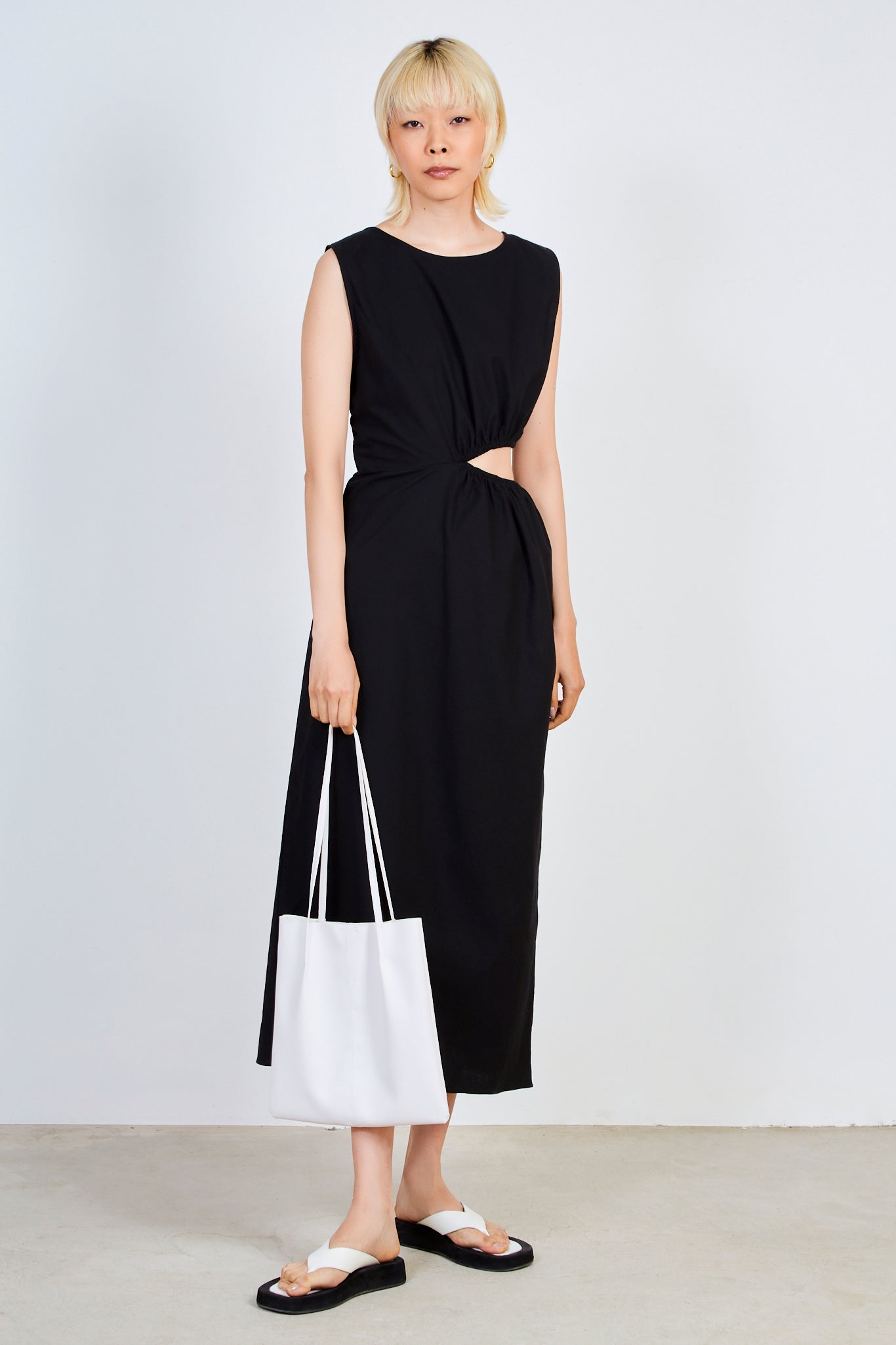 Black side peek dress_1