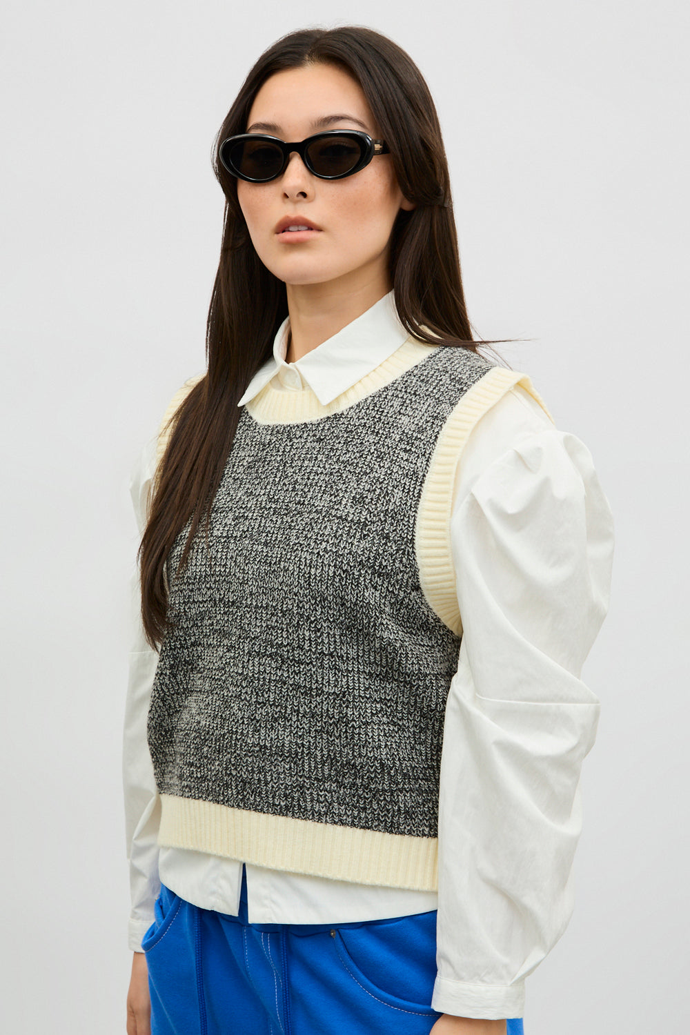Black and ivory mix knit sweater vest_1